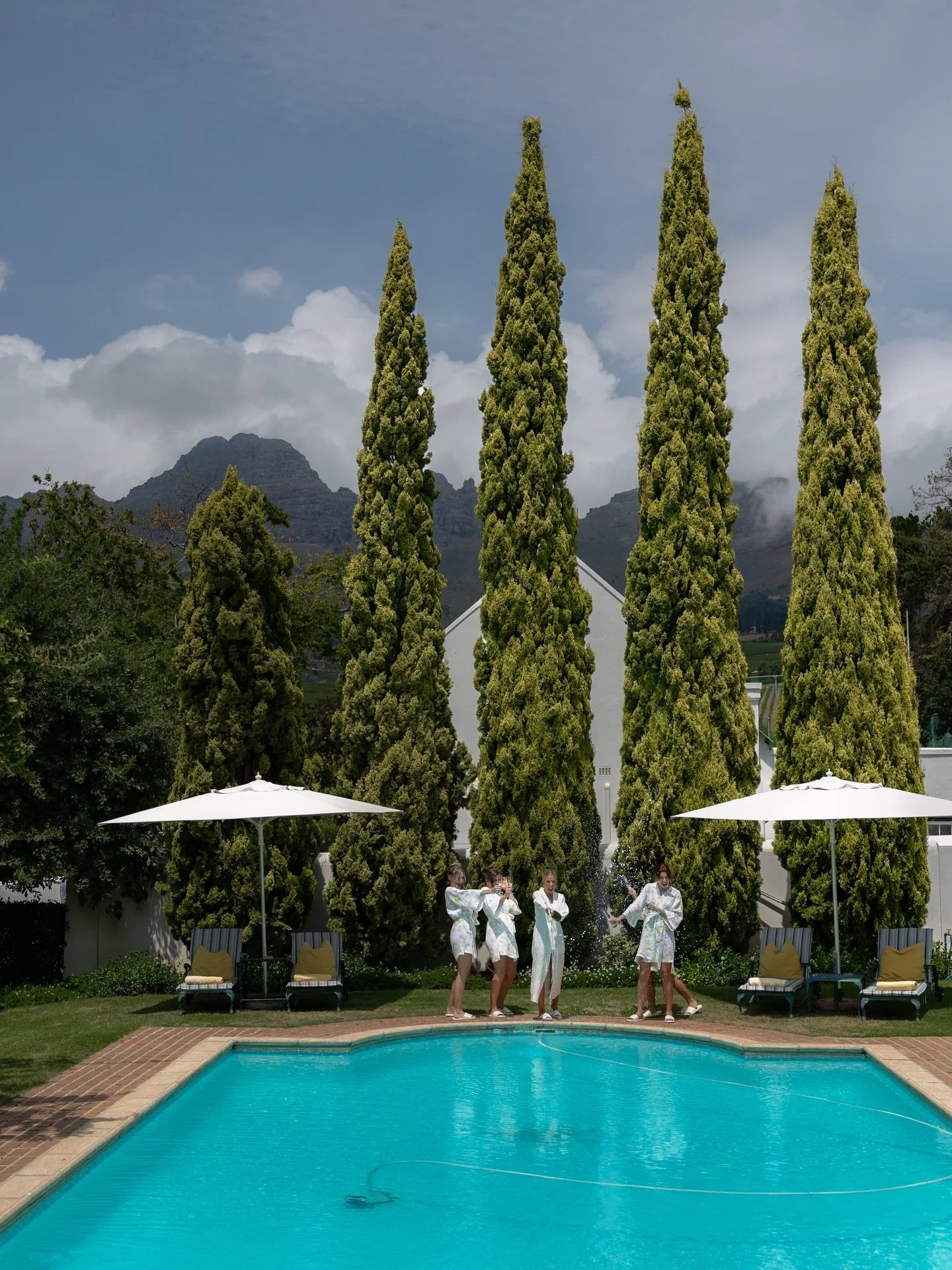 Get Ready With Me.
For The Best Day of My Life. 

(how was this one month ago?) 👰🏼 💍 

#wedding #destinationwedding