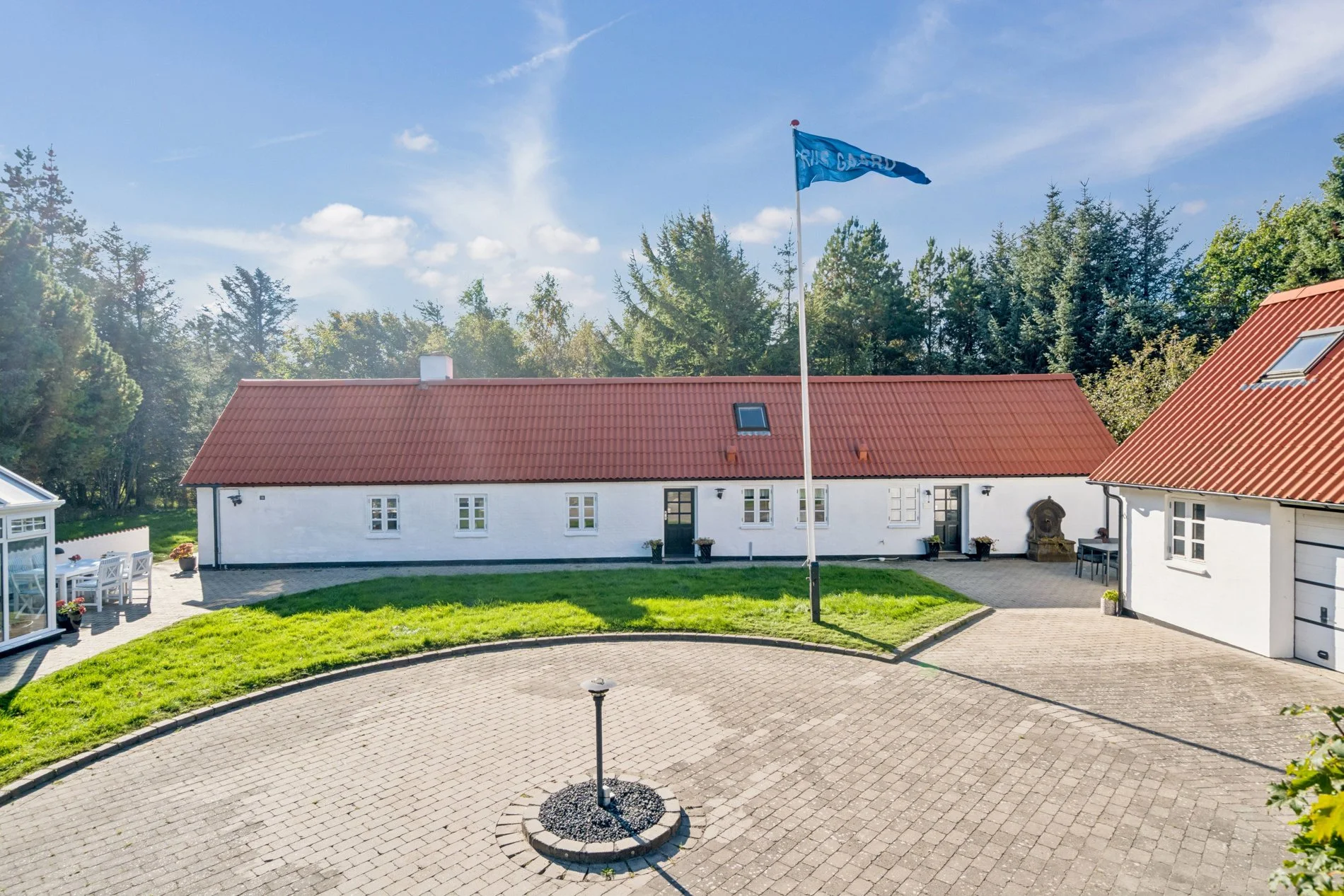 Riis Gaard i Blokhus, en gammel gård som nå kan bli ditt sommerhus, din fritidsbolig hele året rundt!