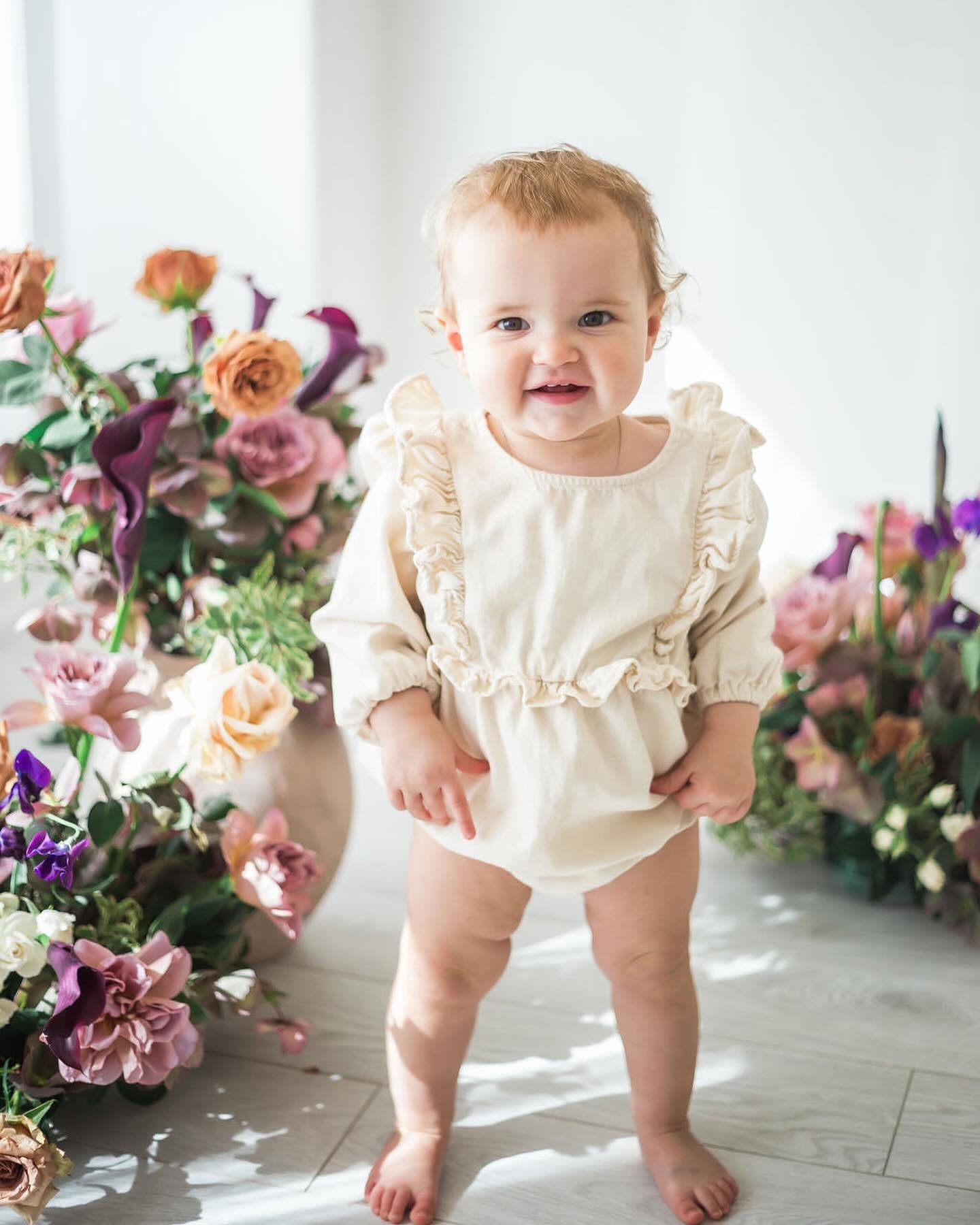 🌸 Babies in Bloom 🌸
.
📷 @kimberlybalsonphotography
💐 @heartytales