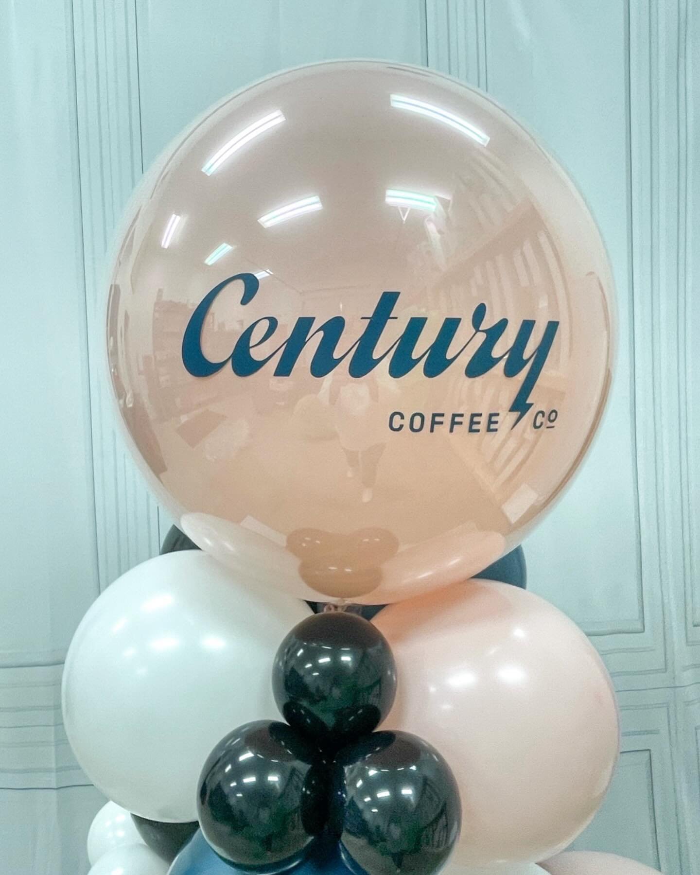 Did you know that we offer custom branding options for balloons, including your business name, logo, or any other personalization you desire?

We love customizing balloons just for YOU, so that your business can shine even brighter!✨ 
-
-
-
#balloond