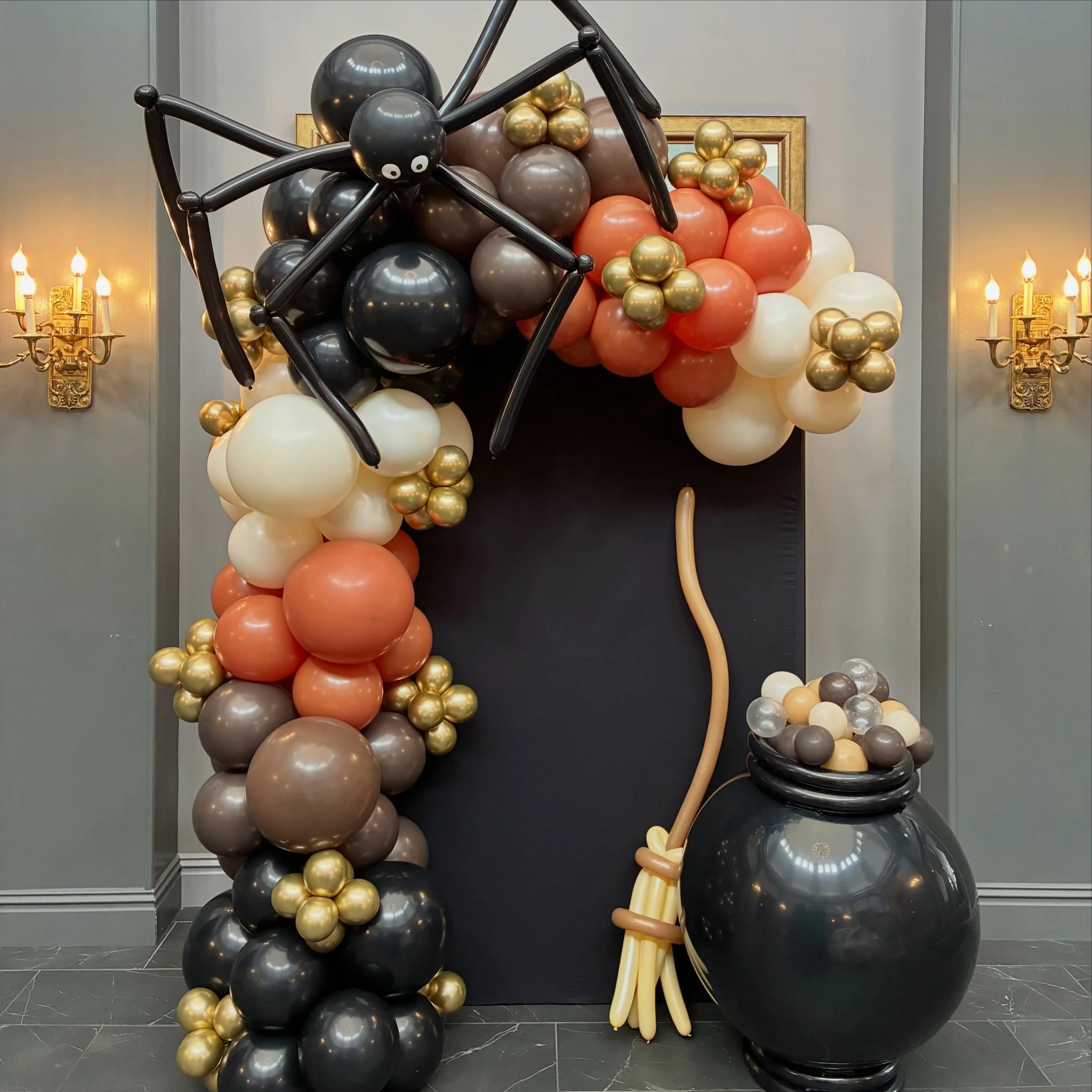 🕷️Happy Halloween!! 👻

Here&rsquo;s some creepy cute decor to get you in the spooky spirit 🦇

#halloweenballoons #balloonstl #balloongarlandbackdrop