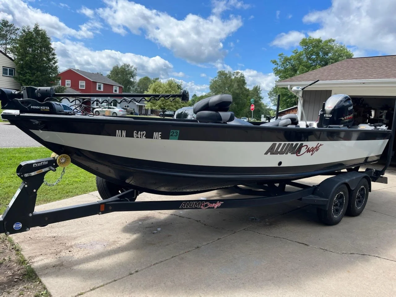 For Sale:2021 Alumacraft 205 Competitor Tiller with 150 Yamaha VMax SHO, Uflex Steering, Shorelandr bunk trailer. Boat comes with wavewackers, 36 volt Minnkota Riptide Transom Mount, 5 batteries,  HELIX 12 CHIRP MEGA SI+ GPS, 3 bank Minnkota onboard