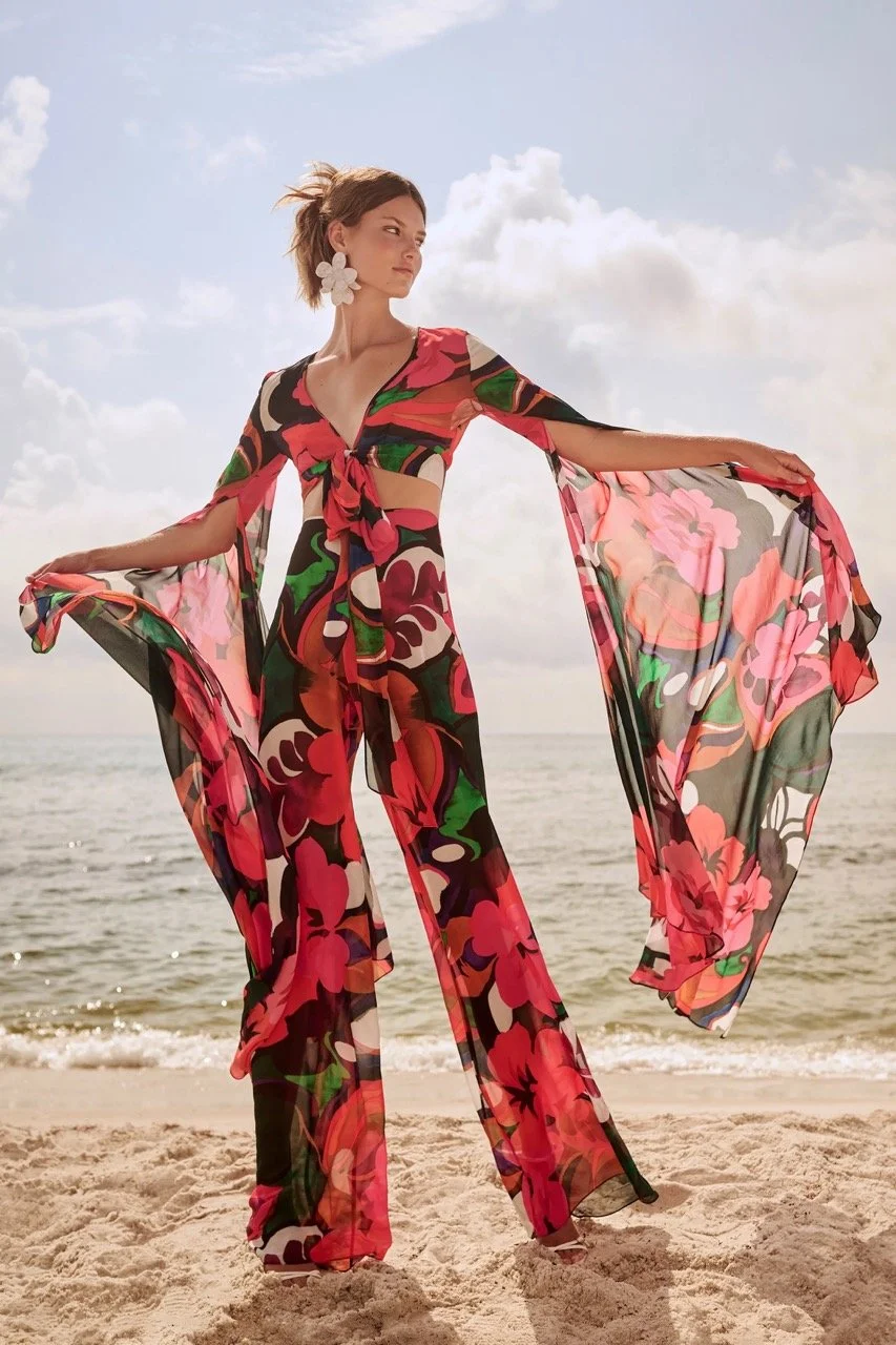 00004-naeem-khan-resort-2024-credit-brand Large.jpeg