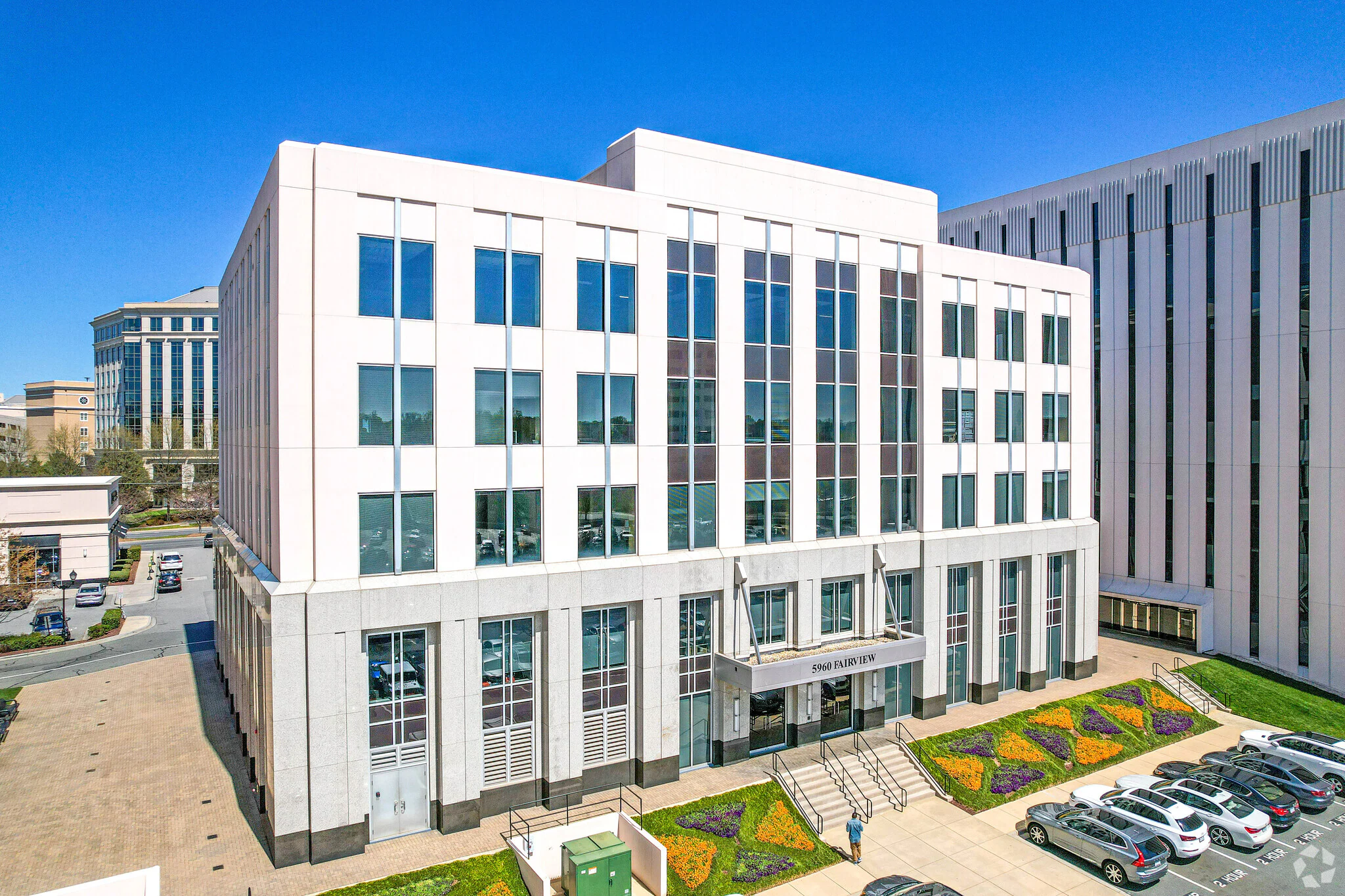 5960-Fairview-Rd-Charlotte-NC-Primary-Photo-1-LargeHighDefinition.png