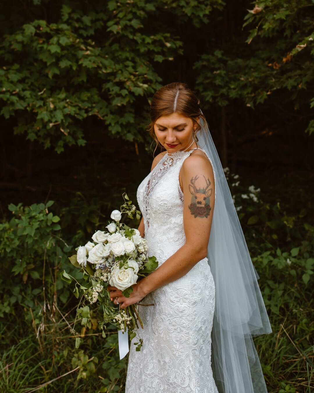 Friends!!! Isn&rsquo;t Dovis the picture-perfect bride!? We had so much fun shooting these bridal portraits on the morning of her wedding day, and I still can&rsquo;t get over her gorgeous wedding gown (I mean, can you really have too much lace?!) al