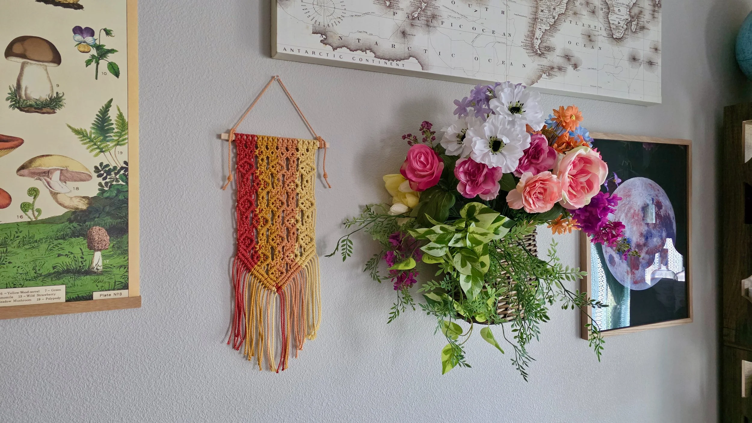 "Celeste" Macrame Wall Hanging