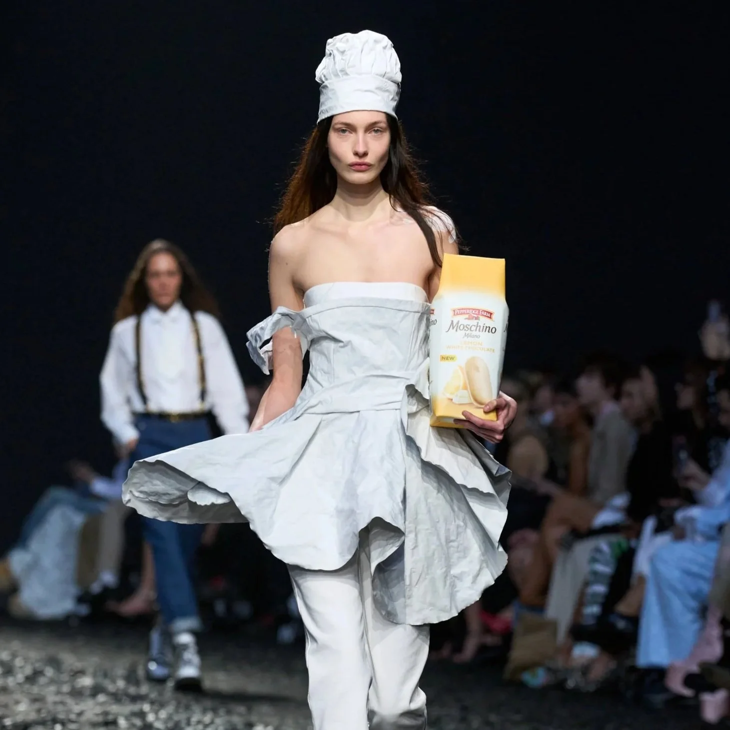 MOSCHINO X MILANO COOKIES