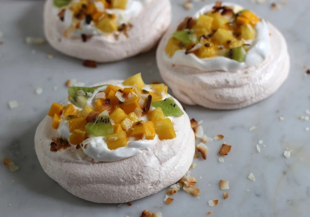 Aquafaba Pavlova Thread Whisk