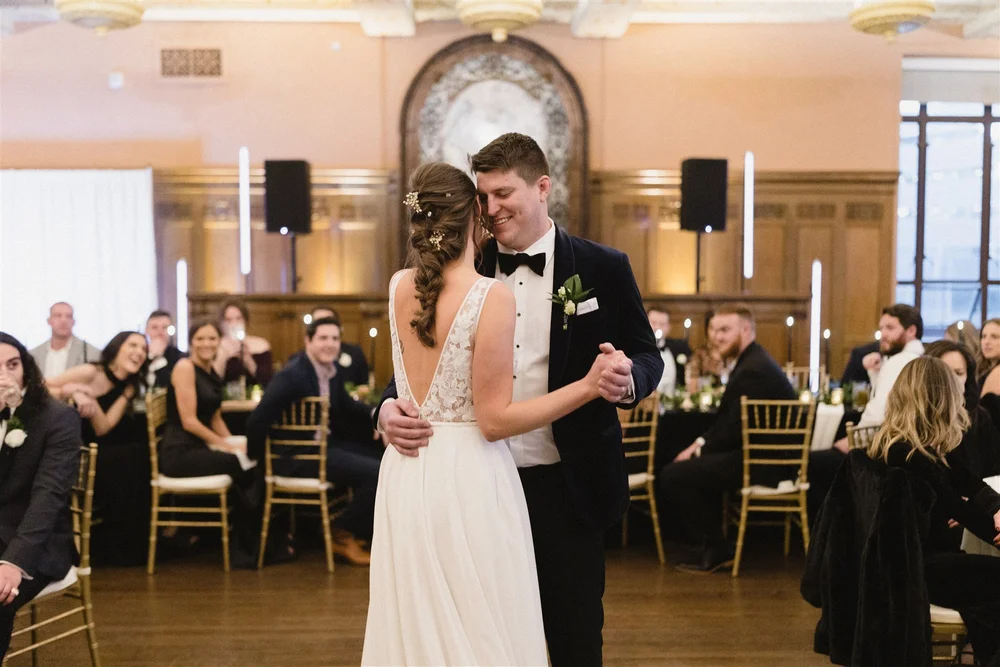   Outland Weddings    Haute Floral  