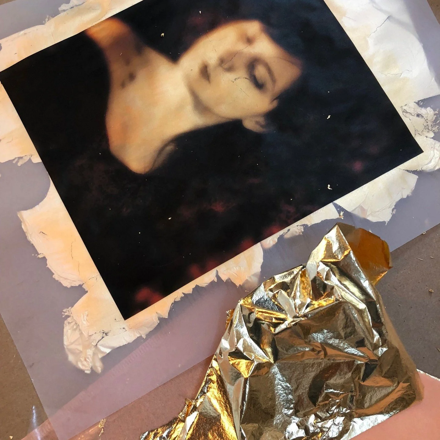 So many of y'all have been asking when I am doing another gold leaf workshop and the answer is THIS SPRING! But here is the catch: You have to do all the other juicy body image work that comes with it! 
So excited to be offering this course at the C