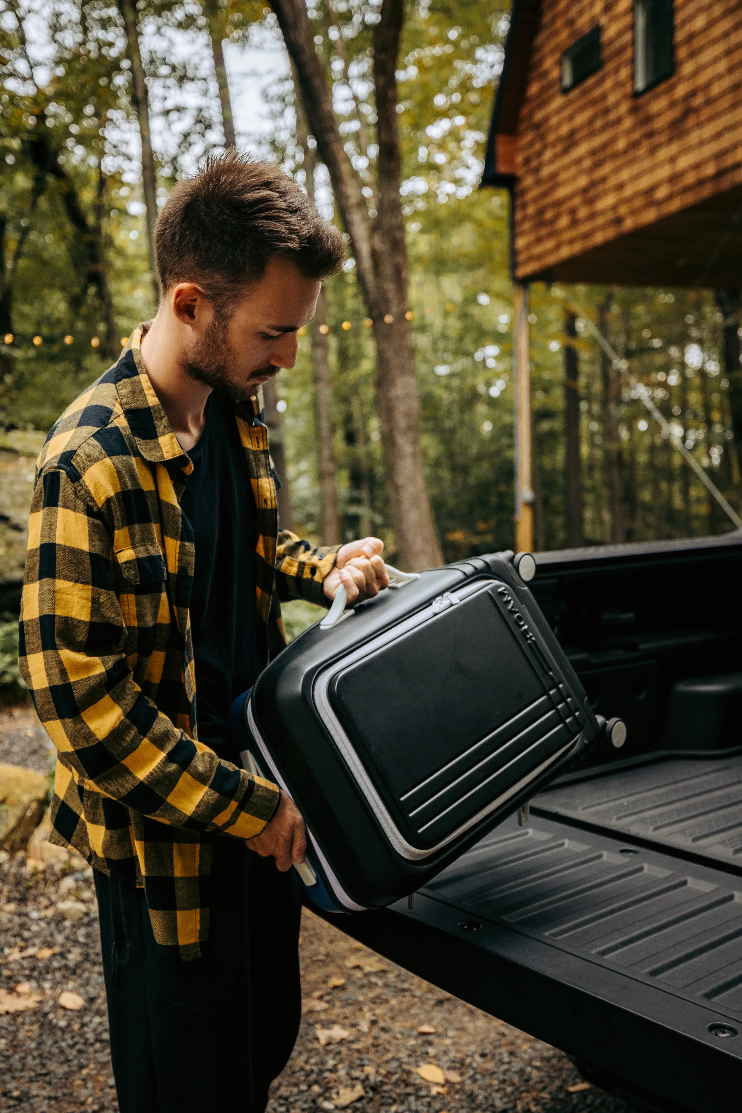 RoamLuggage x RistyPics-2.jpg