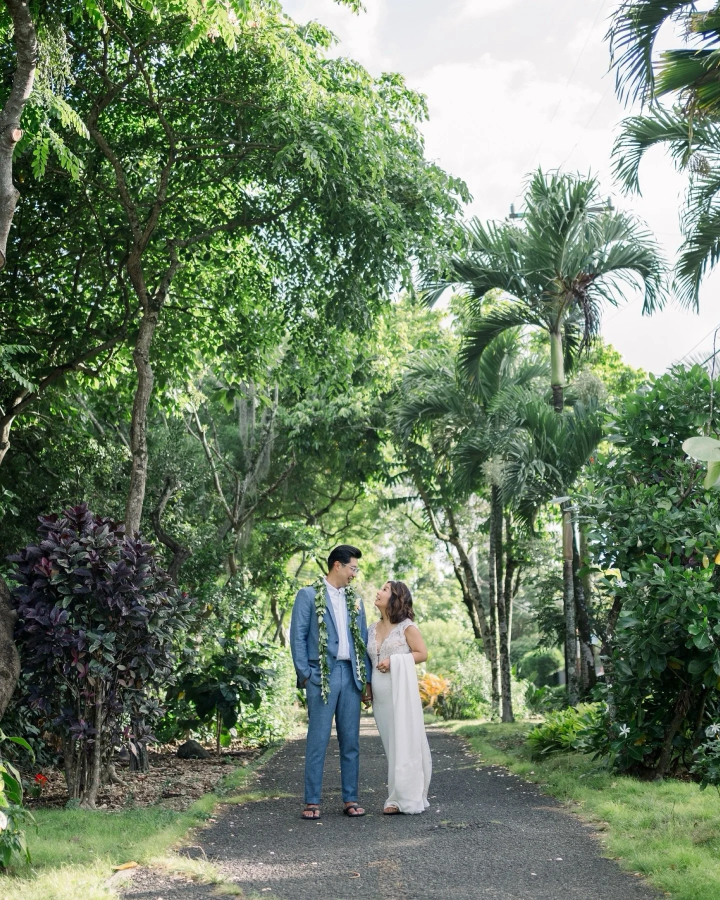 Happy 1 year anniversary to these two crazies!

Weddings in Hawai&rsquo;i are so special&hellip;maybe it&rsquo;s the faint smells of pua scenting the air, the warm aloha vibes, the comforting feeling of family, the joining of two people under palm tr