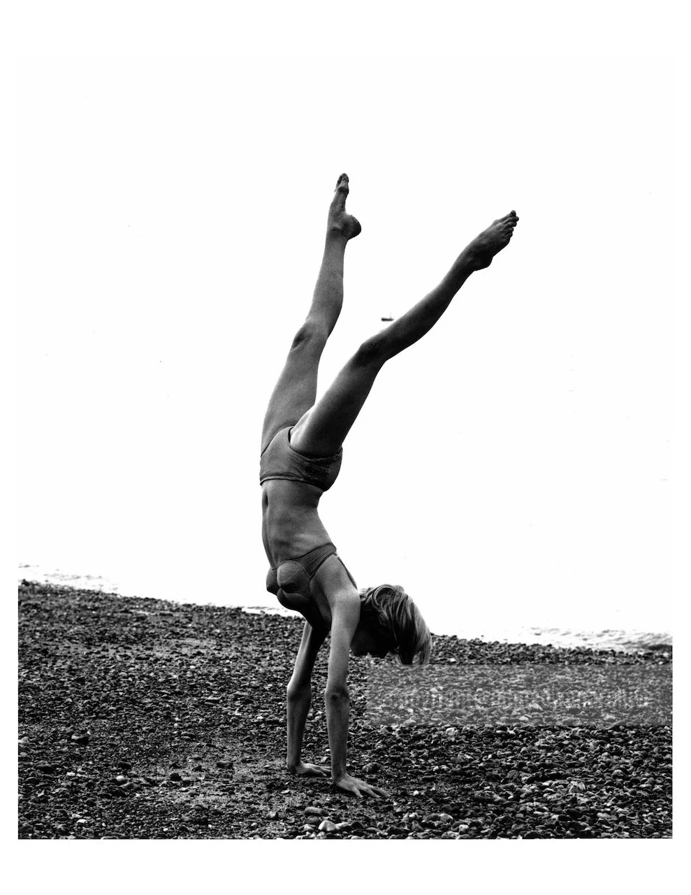 'Handstand'