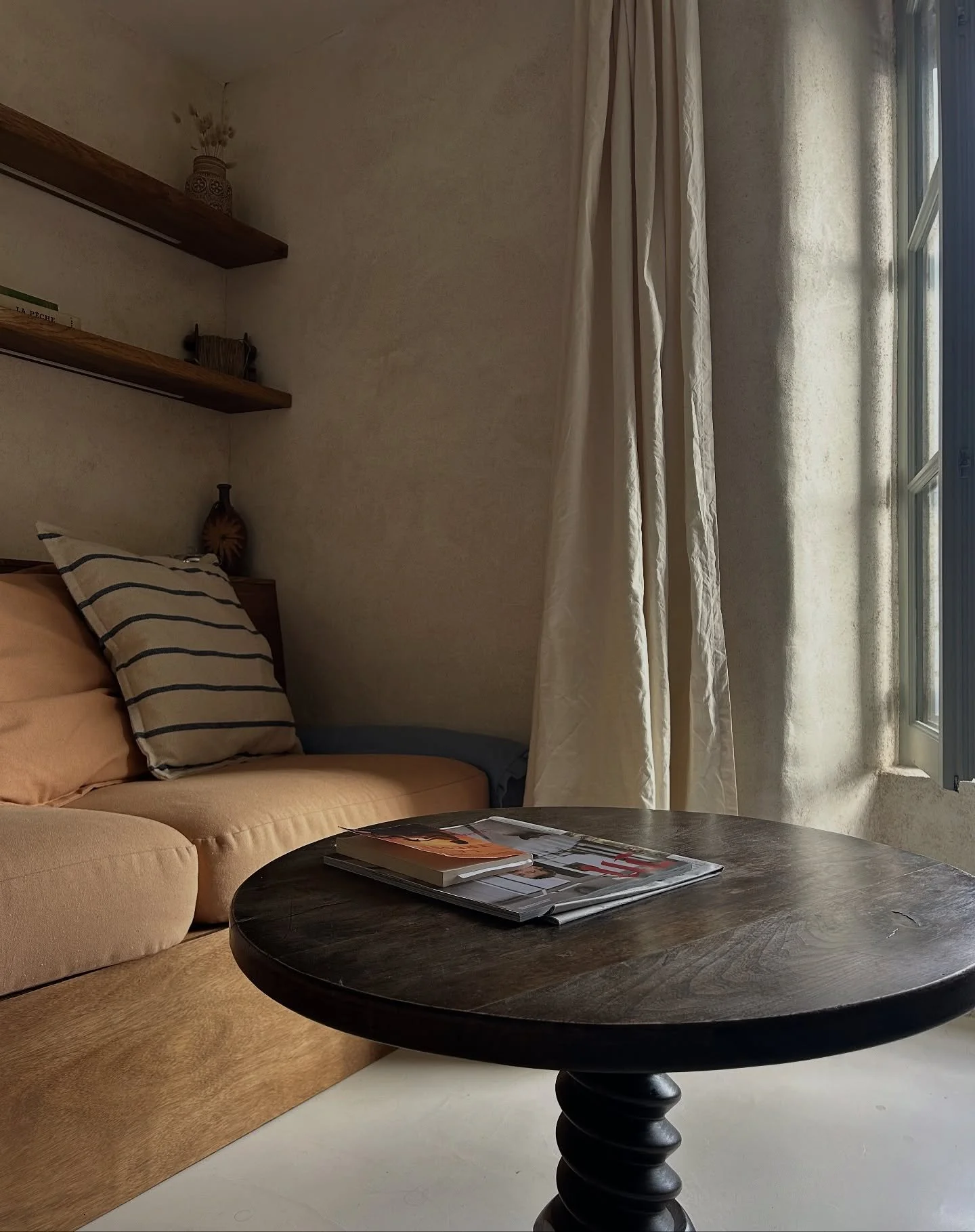 Parenth&egrave;se iod&eacute;e aux reflets dor&eacute;s sur l&rsquo;&icirc;le de Saint-Cado, l&agrave; o&ugrave; le temps s&rsquo;arr&ecirc;te et o&ugrave; le reste commence.
Je vous invite &agrave; d&eacute;couvrir la beaut&eacute; de ce petit coin 