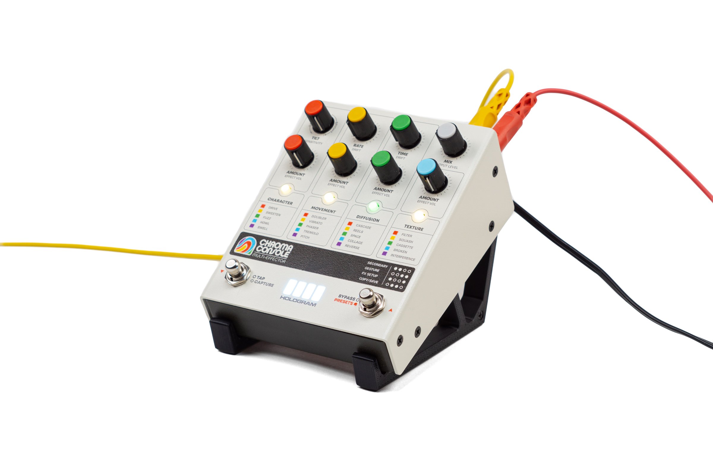 3dwaves-stands-chroma-console-hologram-electronics-1.jpg