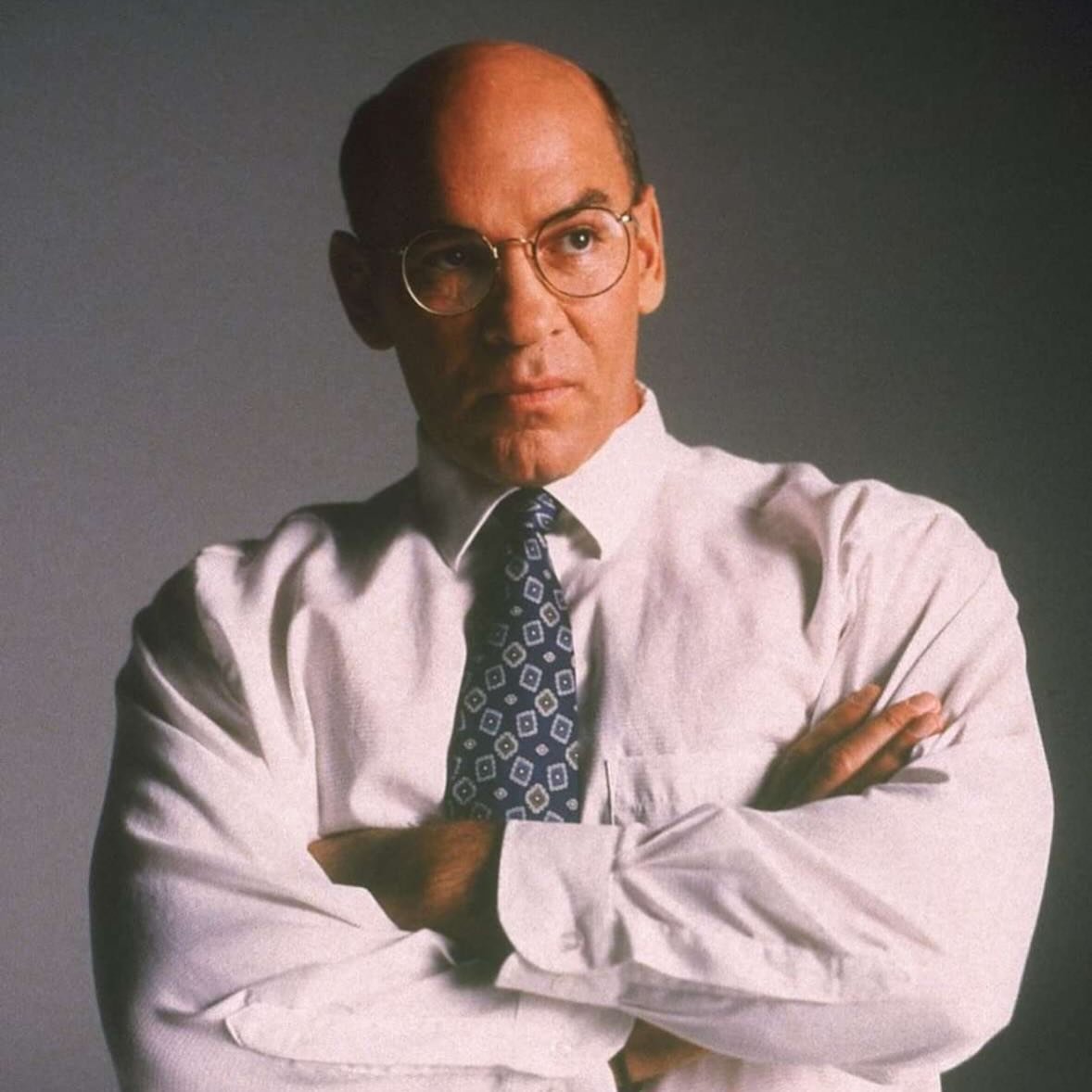 enough about Mulder &amp; Scully, we don&rsquo;t talk enough about the sex appeal of Walter Skinner
.
.
.
#xfiles #thexfiles #mulder #mulderandscully #walterskinner