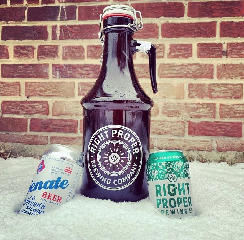 Anyone else feel like laying in the snow right now? 🥵

📸 @rightproperbeer