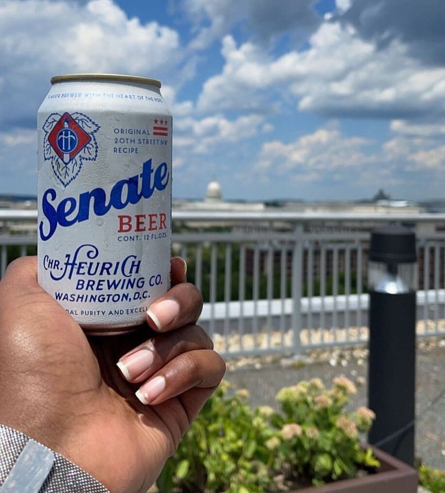 Senate Beer, Senate View. #4thofjuly #51ststate 

📸 @jamalholtzdc