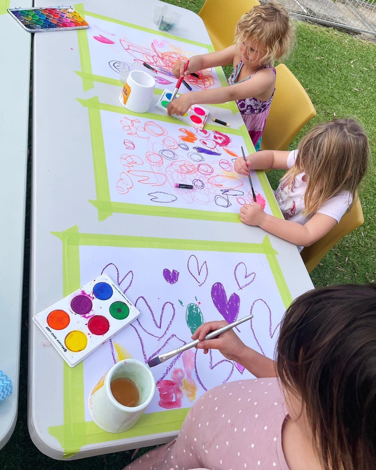 🎶Musical Chairs Art🎨

Thank you @snoopdogg for inspiring today's Messy Art Preschool! 😂

If you haven&rsquo;t heard his new kid's album @doggyland_kids it&rsquo;s pretty awesome! 

✨Affirmation Song is 🔥

If you want to see my sweet dance moves a