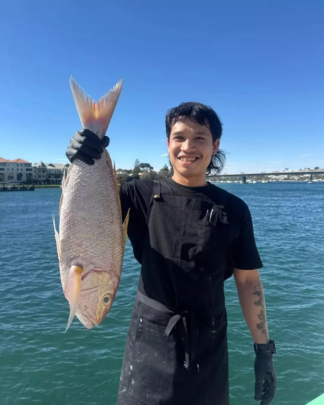 Gold Band Snapper in hand, straight from our legends at @endeavourfoods we&rsquo;re proud to serve at Jetty 🐟🌊

Fresh, local and handled with care from ocean to plate.
