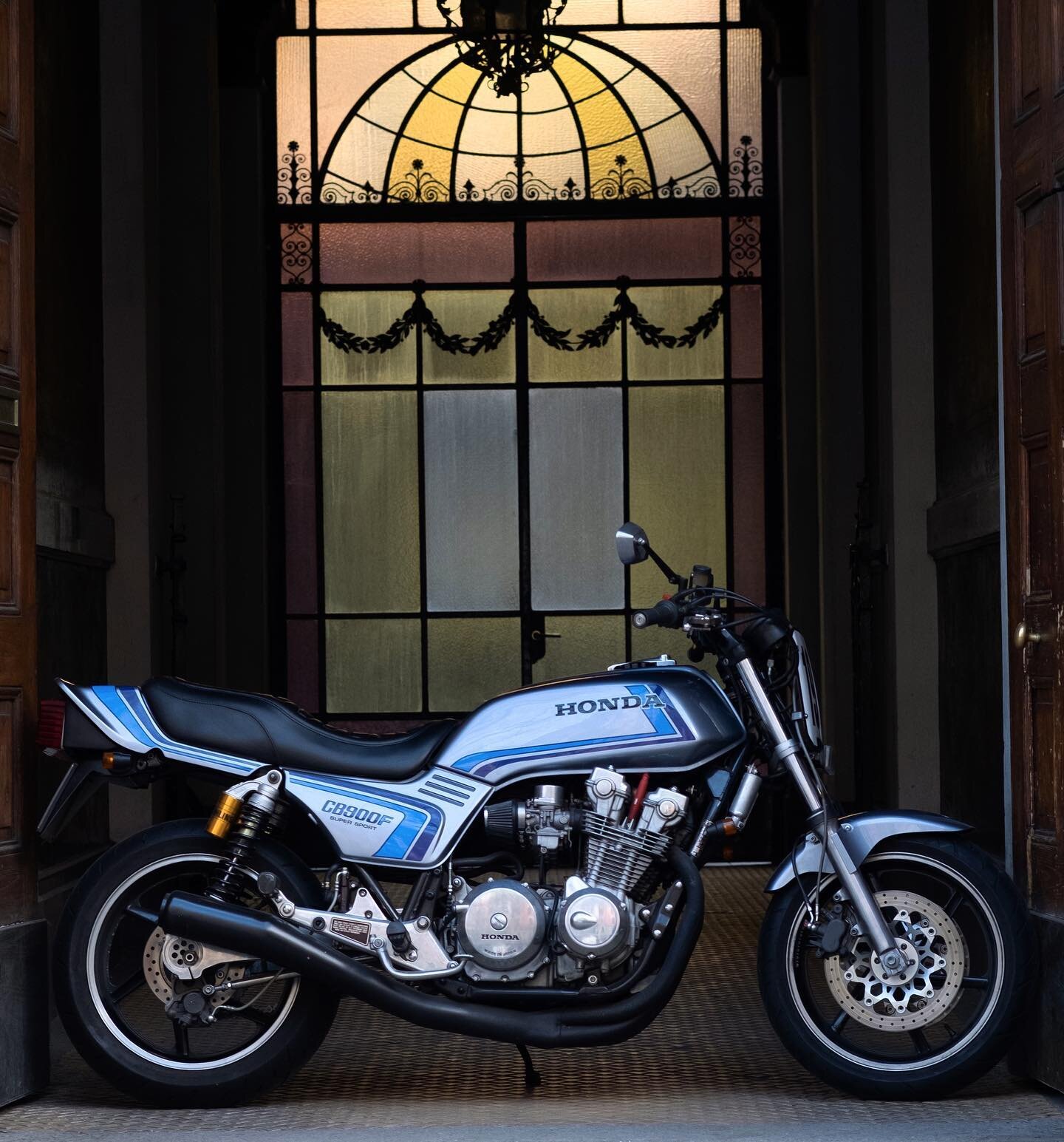 Honda CB900F Anno 1981  DISPONIBILE da #tonystoy 
.
.
.
.
.
.
.
.
#tonystoy #honda  #limited #vintage #hondamotorcycles #future #robotics #tonystoycustommotorcycles #bikebound #themotoblogs #bikeporn #caferacer #bikeexif #hondacb #oldmotorcycle #hond