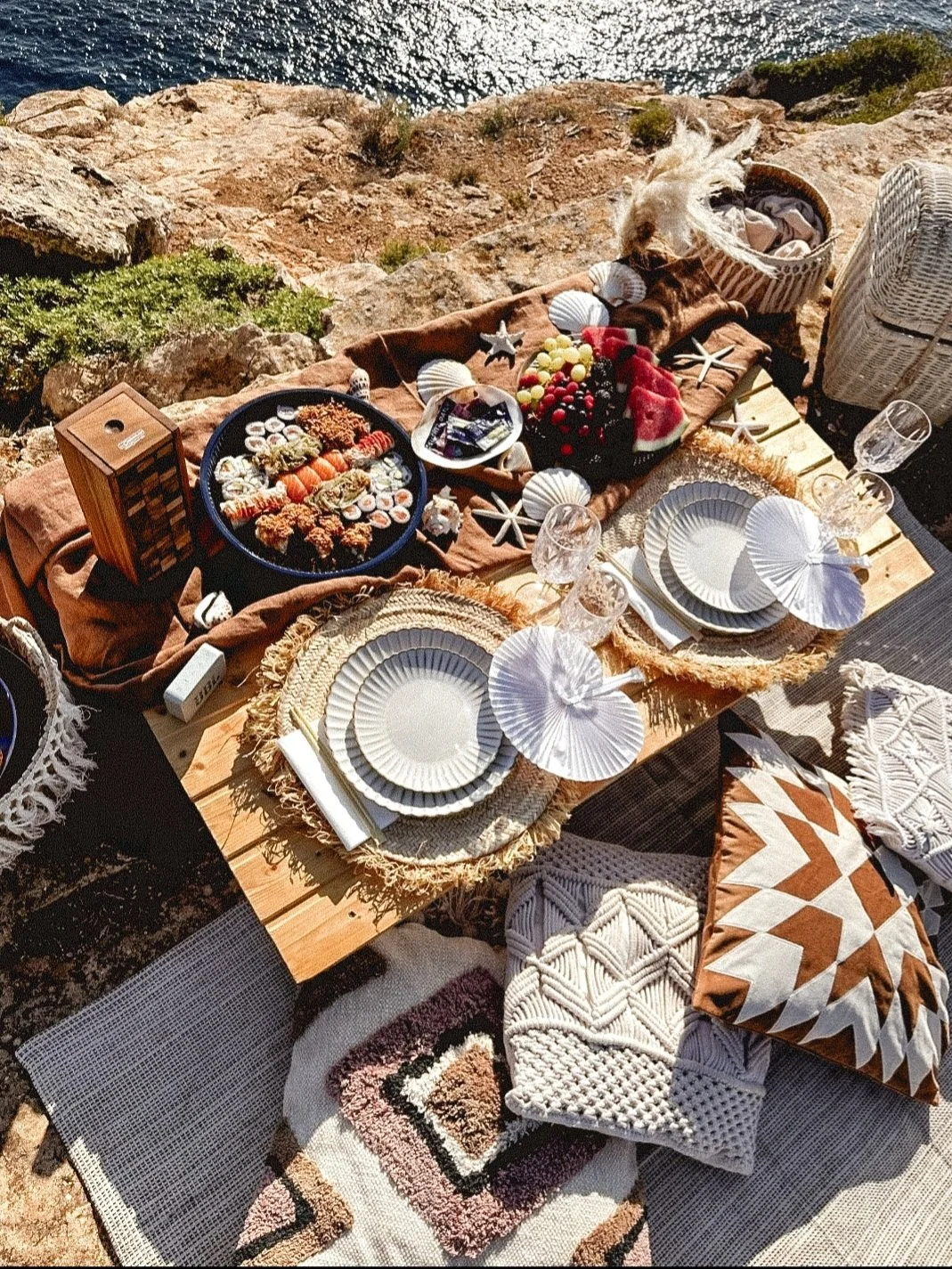 luxury finca picnics,luxury picnic experience,picnic setup service,backyard picnic Mallorca,intimate celebration picnics,
gourmet picnic menu,picnic with wine and champagne,seamless picnic service,
luxury boho picnics,Mallorca,