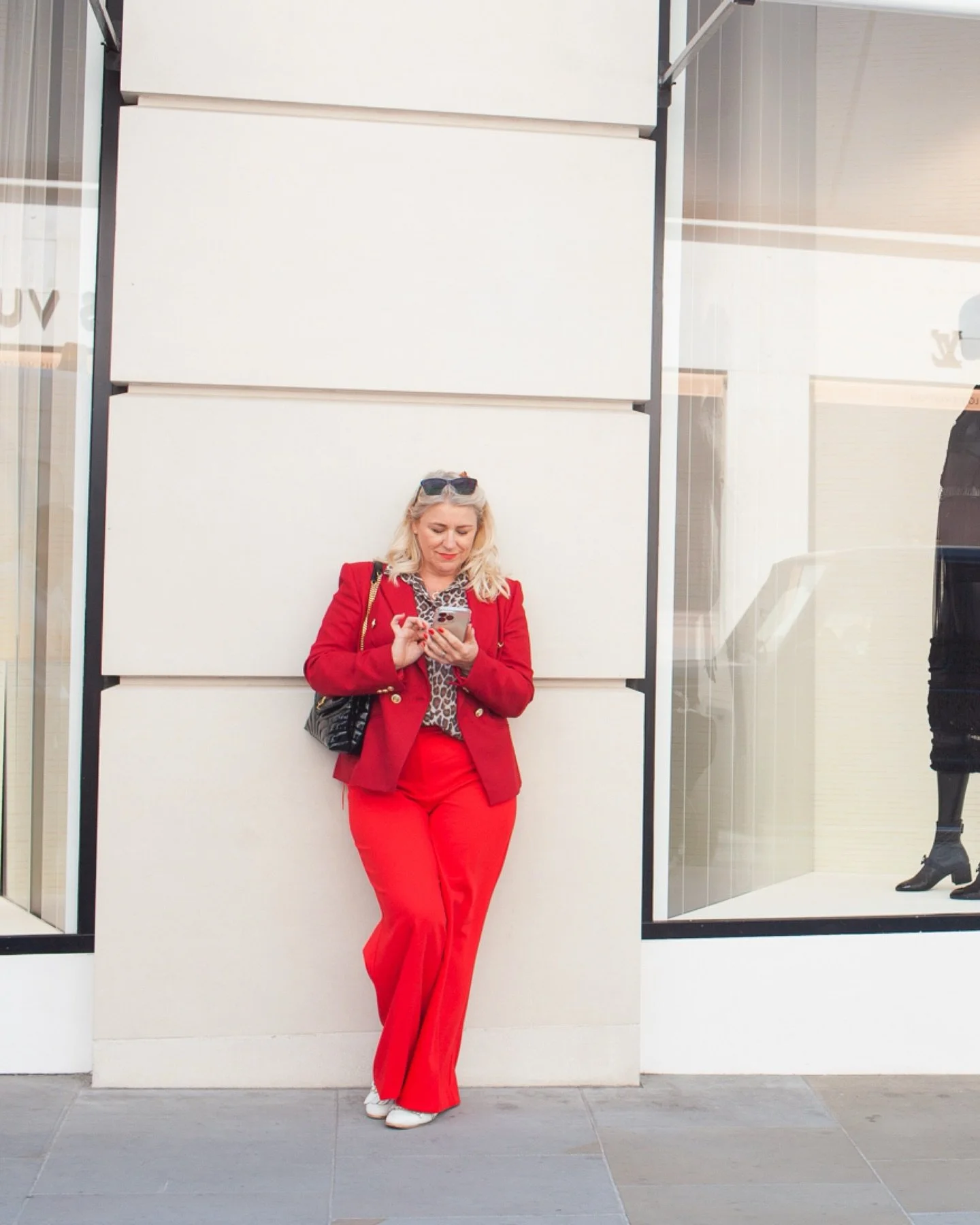 A few from this London brand shoot with @sarahvandort .

This was a couple of years ago now, and was our third shoot together. It felt like the right time to take things out on location in London, bringing a different energy and expanding her portfol