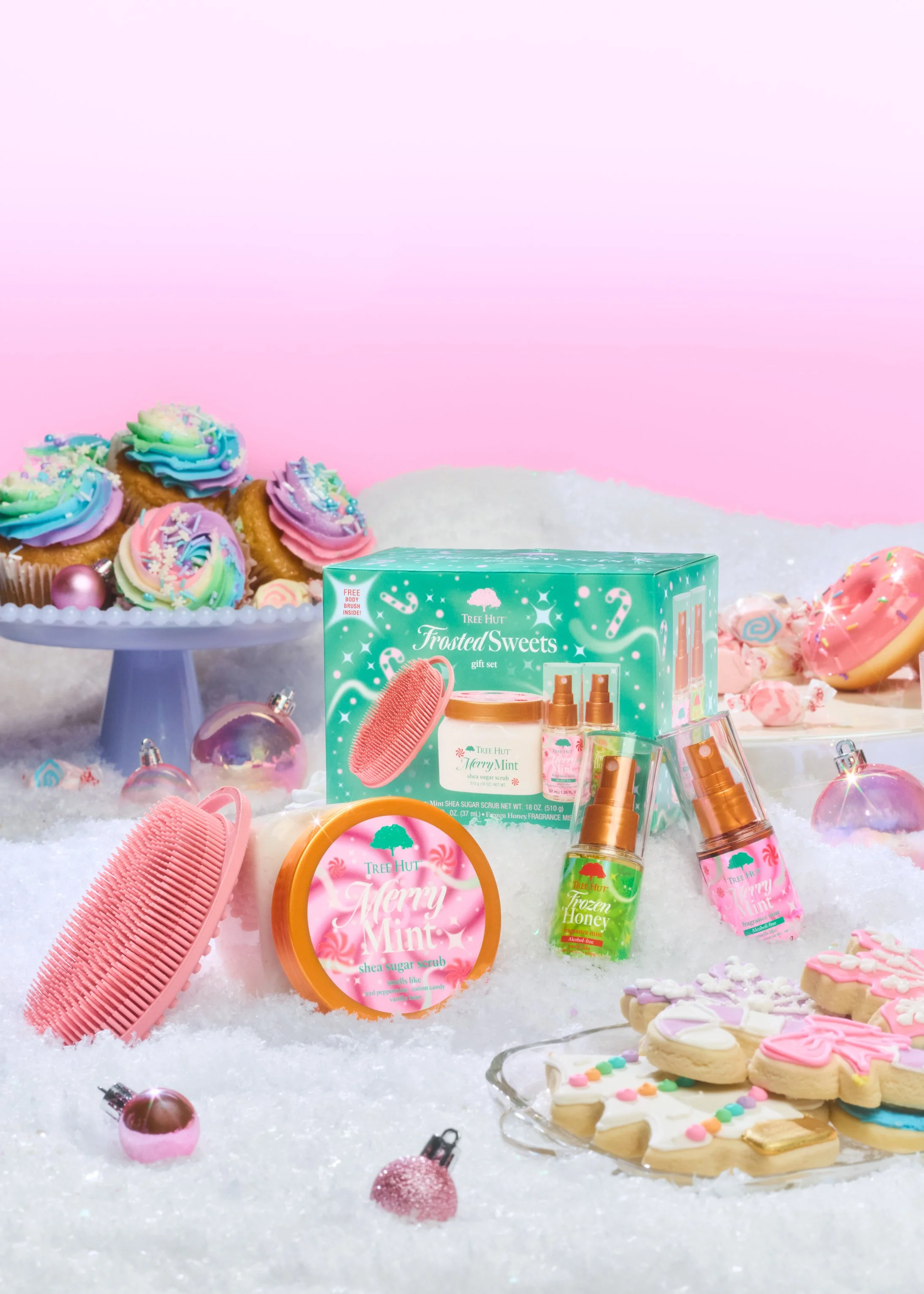 Tree-Hut-FrostedSweetsGiftSet-SecondaryPackaging-DecorativeElements-Holiday26-5x7-11678.jpg