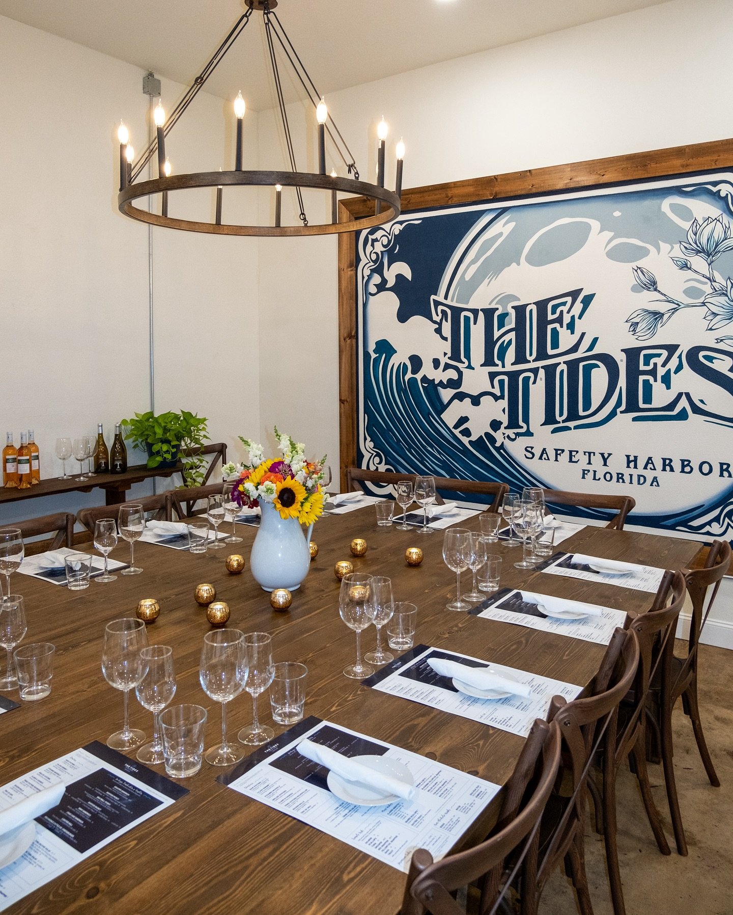 We have the perfect space for your next event! 🍾

Our semi-private dining area can comfortably sit up to 16 people and is perfect for large dinner parties and private events. We have special menu options available for private events including small 