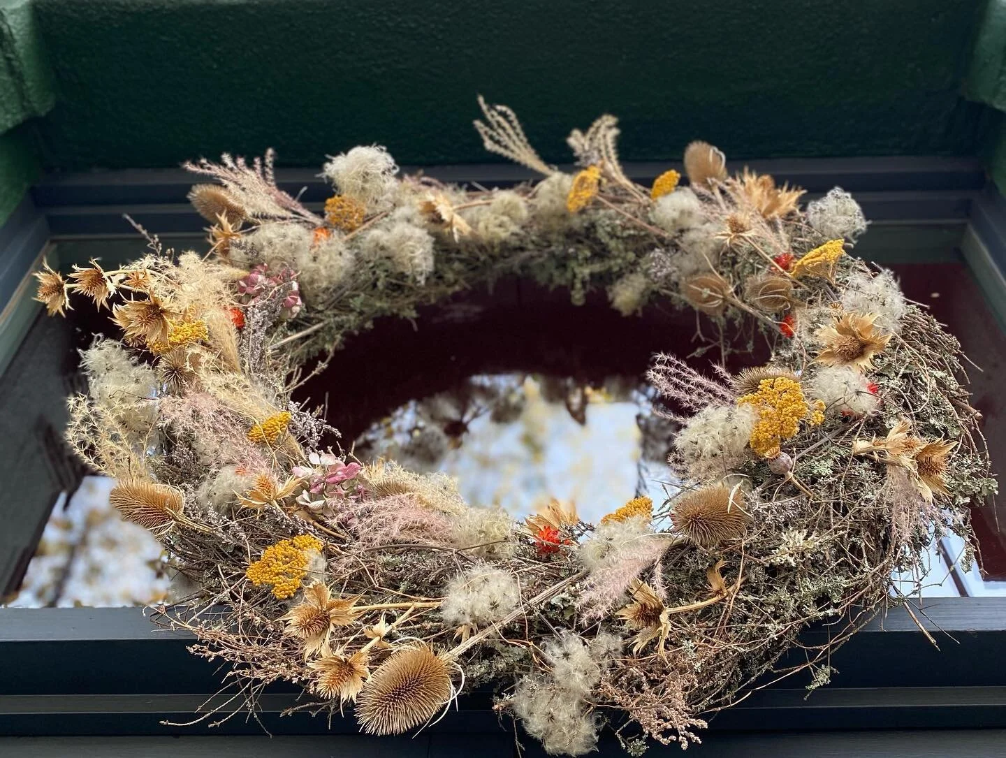 The first wreath of the season. This particular one has used achillea and miscanthus grown on site at the @lordshippub in the summer and dried flowers from the vale of Pewsey and farmer friends. Keeping it seasonal and sustainable. #wreathsofinstagra