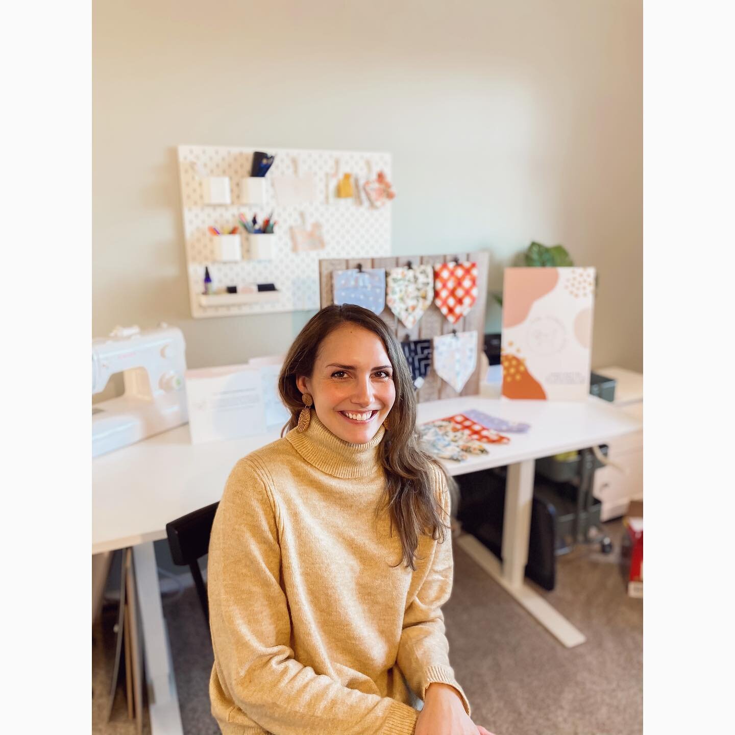 I have some big news to share! 🤭
☼
As members of The Sunday Dog family, I felt like I should keep you in the loop of what&rsquo;s going on behind the scenes in our little business! Can you guess the news?
☼
☼
I hired a seamstress!! I&rsquo;m SO exci
