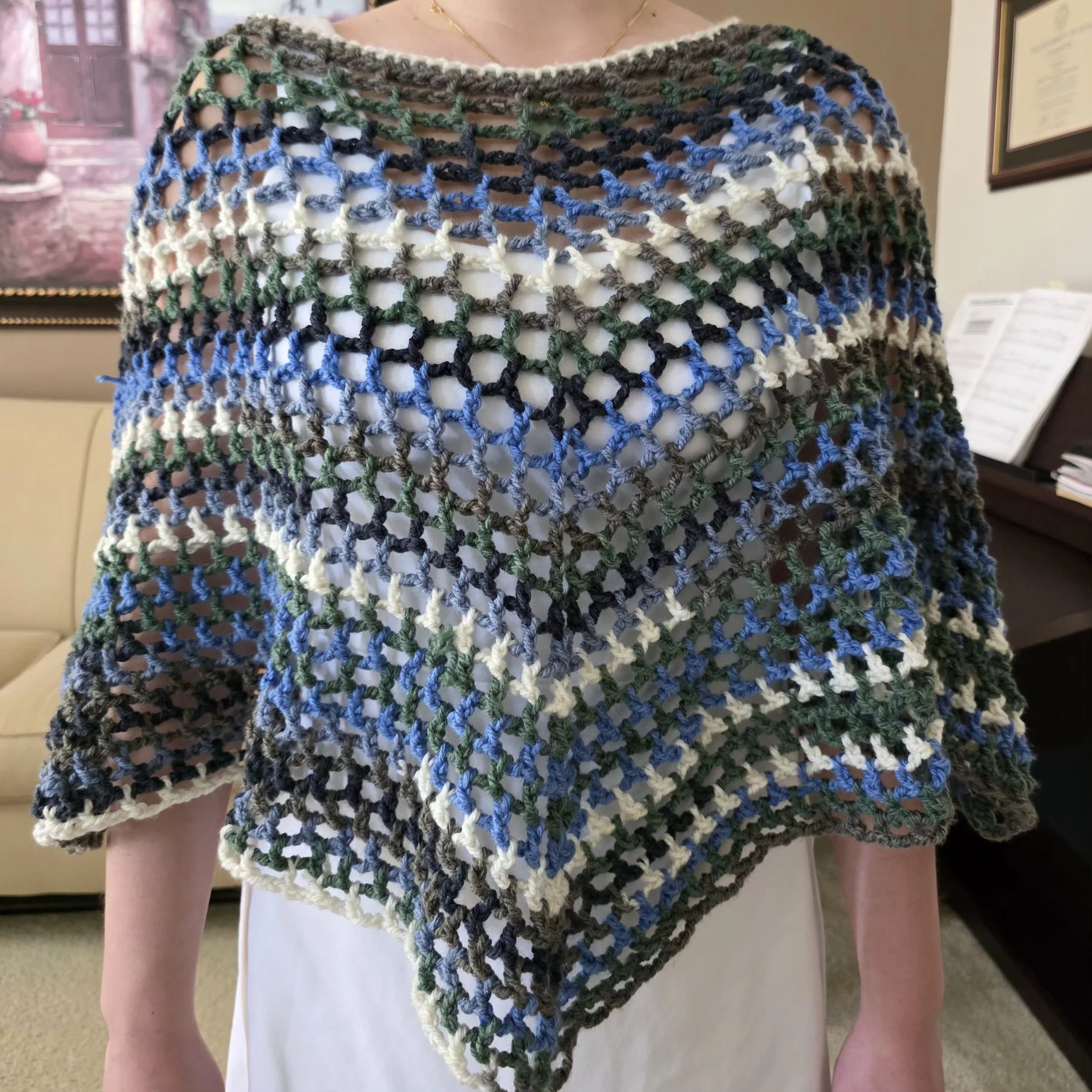FREE Crochet Poncho Pattern!!