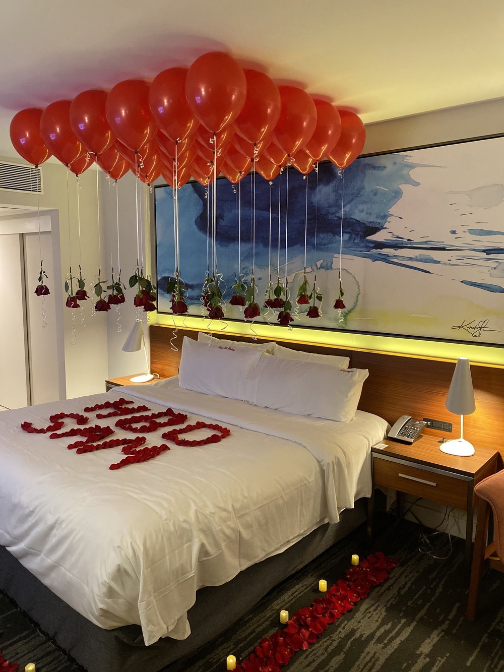 Hotel Room Decor — Dôme De Luxe