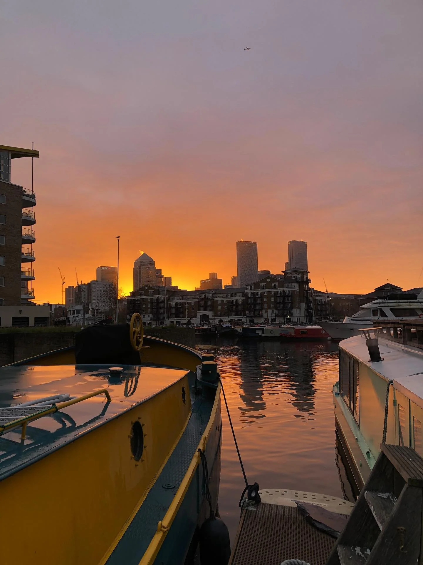 Winter sunrise on #thecalderlady this morning.