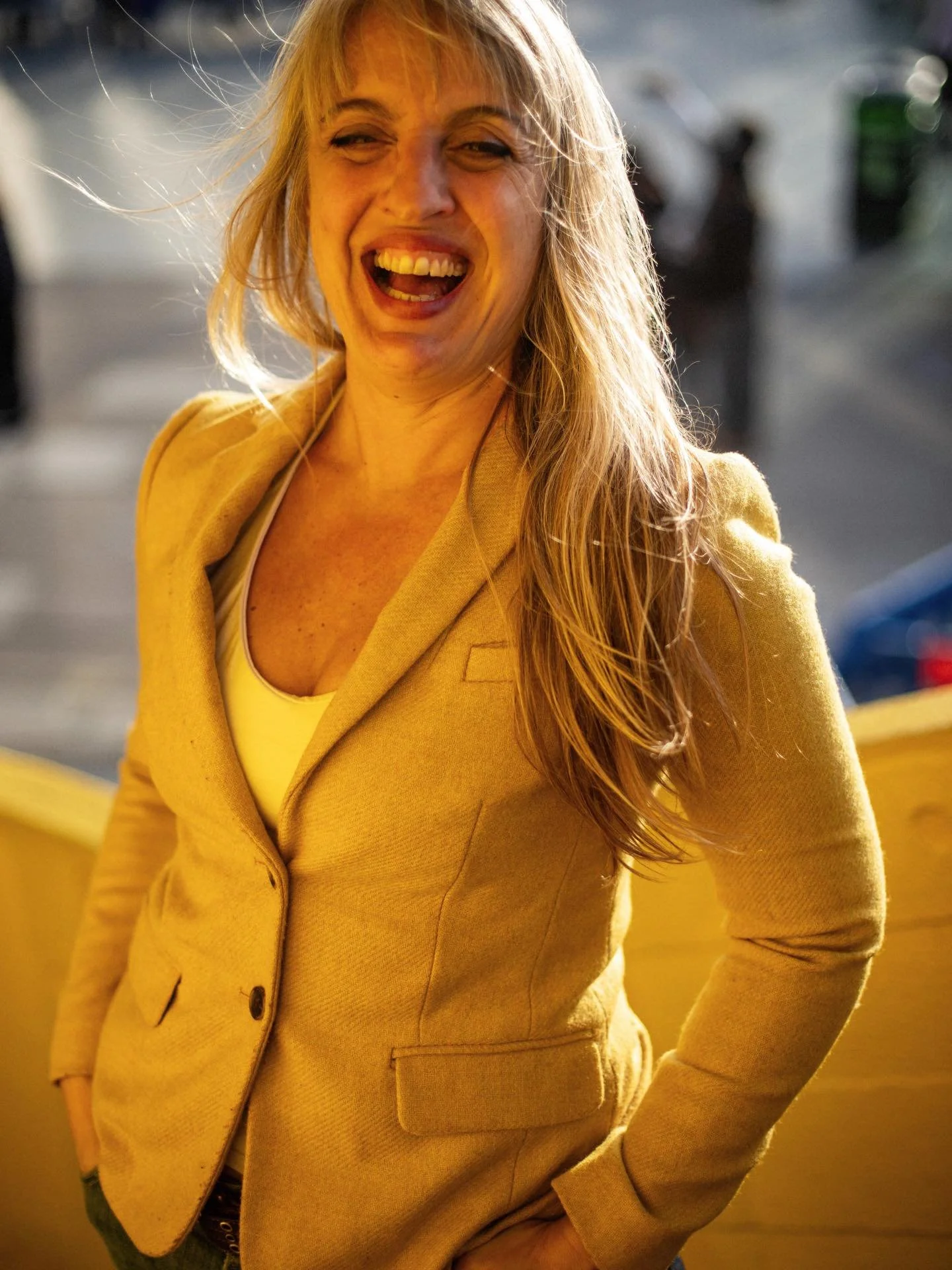 Spontaneous photo shoot with the brilliant @gracegelder today on the South Bank in the glorious golden sunshine. ⁣
⁣
Grace takes brilliant portraits and makes the process so much fun. ⁣
⁣
Swipe through to see today&rsquo;s grin side by side with the 