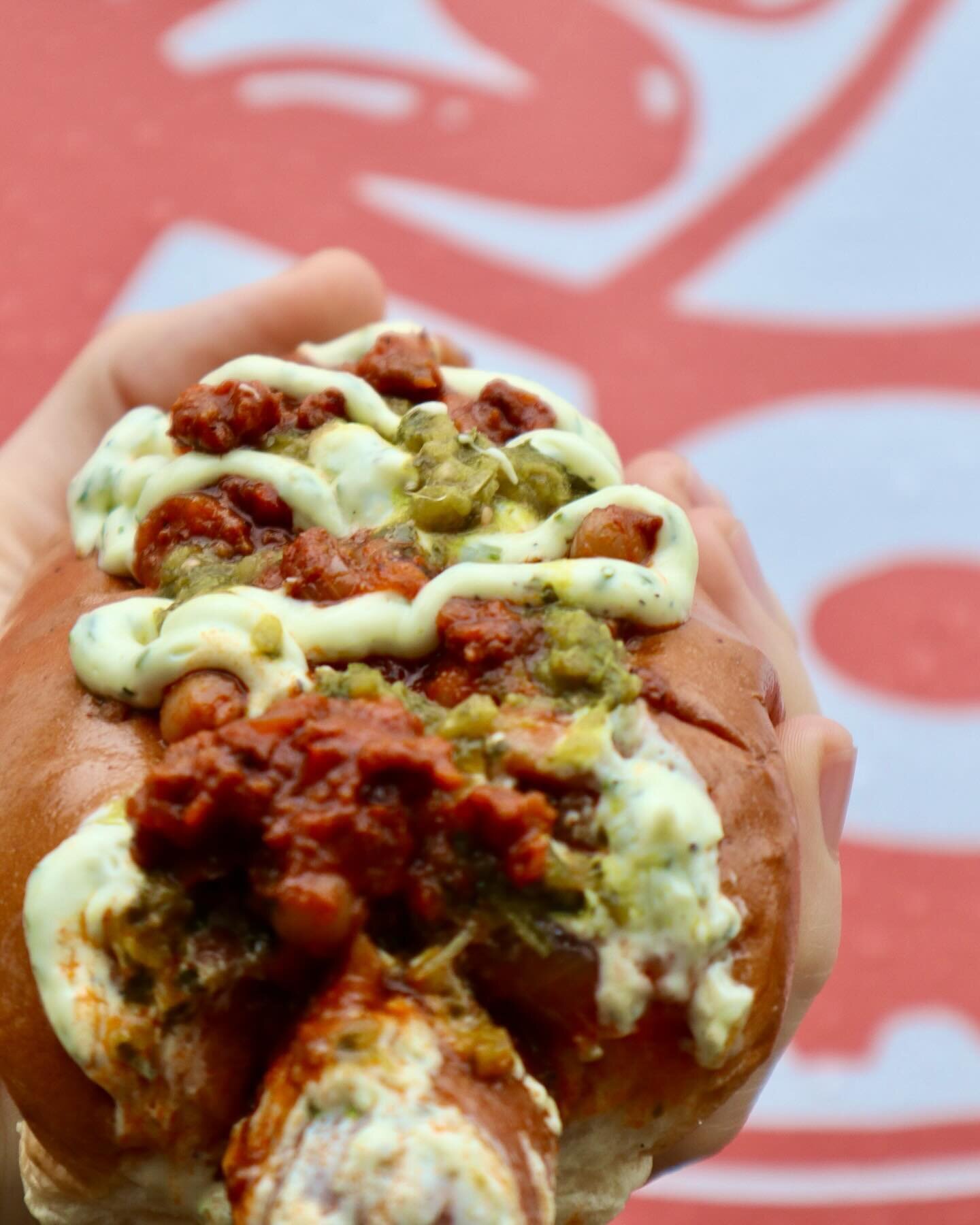 The Chilli Dog. 🌶️ 🫘 🌭

Hot beef chilli, black eyed beans, tomatillo salsa, garlic &amp; chive mayo.

As the nights draw in, and there&rsquo;s an increasing chill in the air. We have this new tickler on the menu to get you through those fast appro