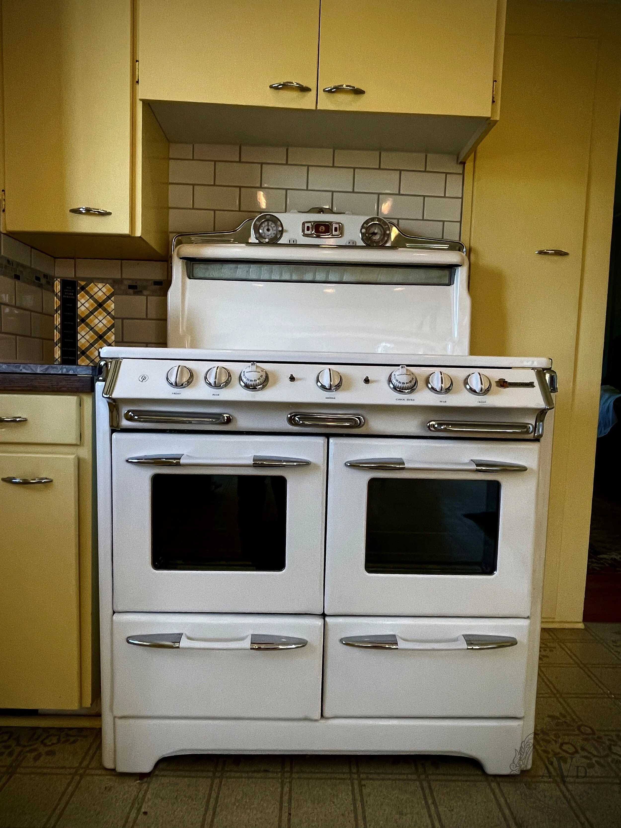 The Vintage Kitchen - The Heart of the Home ??? Another VINTAGE Day