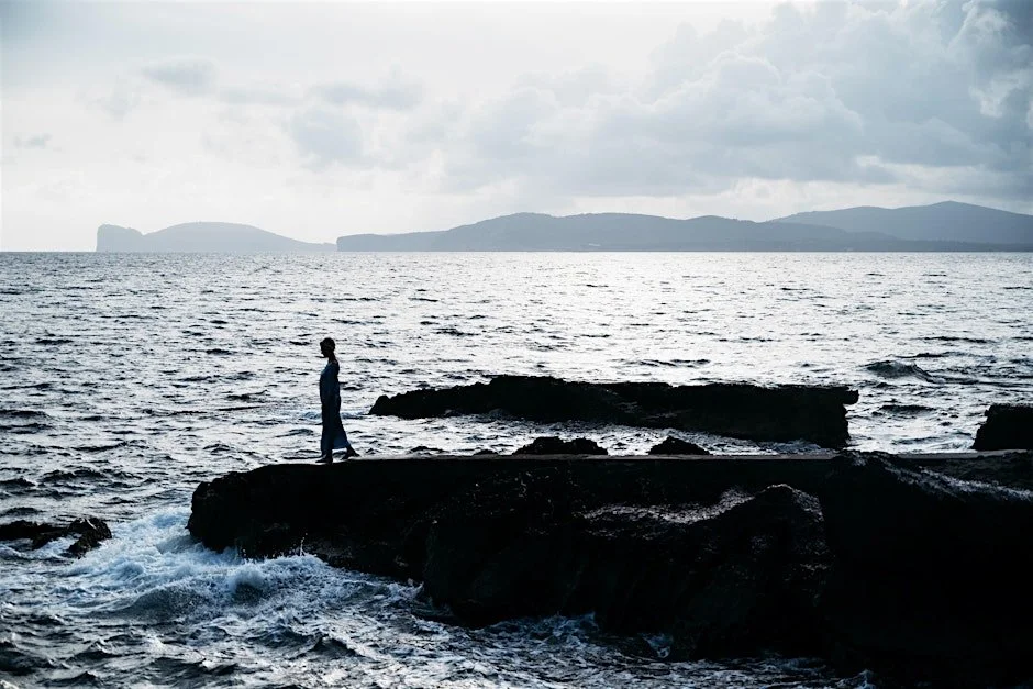 The Inner Compass: Aroma Point Practices for Navigating Change