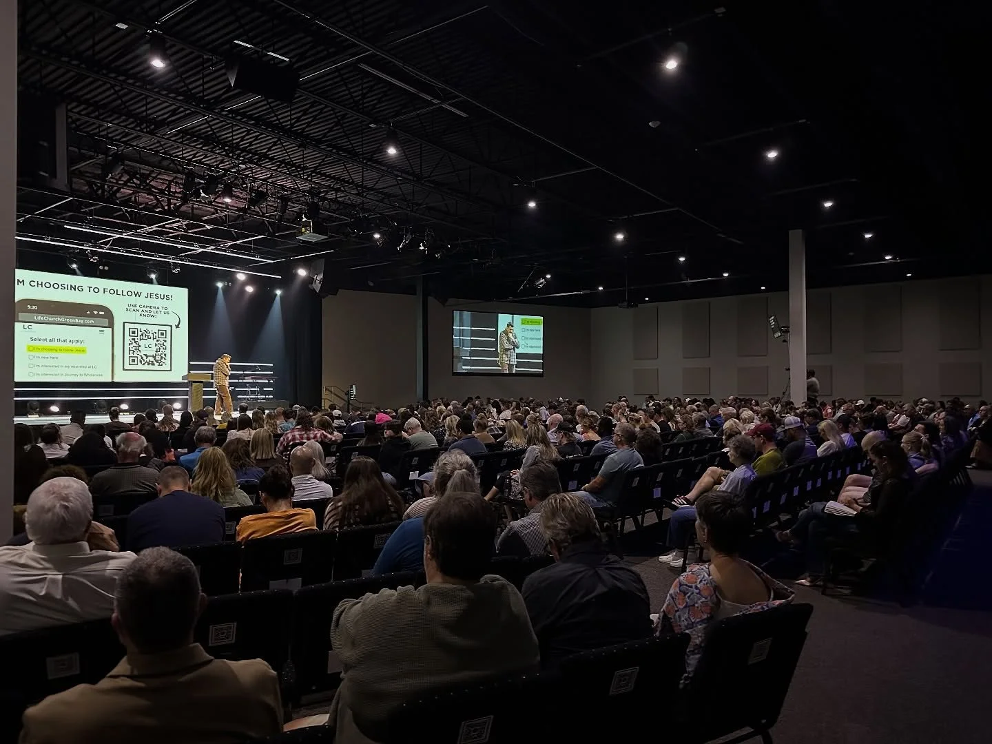 The best place on a Sunday morning 💙

If it&rsquo;s your first time, we can&rsquo;t wait to meet you and help you find your place at LC! Come talk with our pastors after each service in the Exchange Lounge and stop by the Info Center for a welcome g