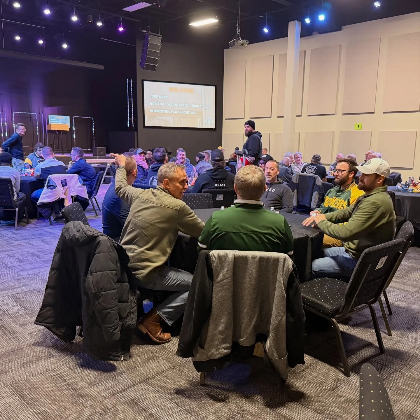 LC MEN is happening this Friday night at 6pm! 🔨 Just bring your own pizza to share, because we&rsquo;re talking about the importance of&hellip;. Breaking bread. 🍕 

This is for all guys, 18+ and we challenge you to bring someone you know! 

Registe