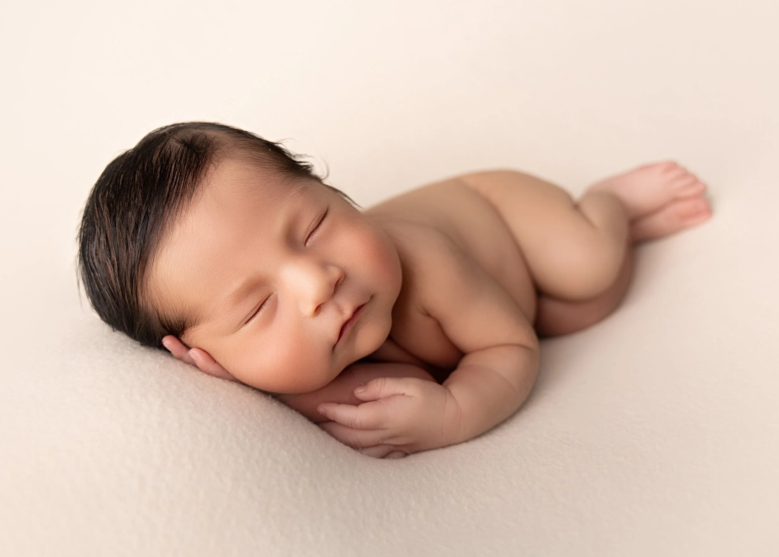 NoahNewborn4.jpg