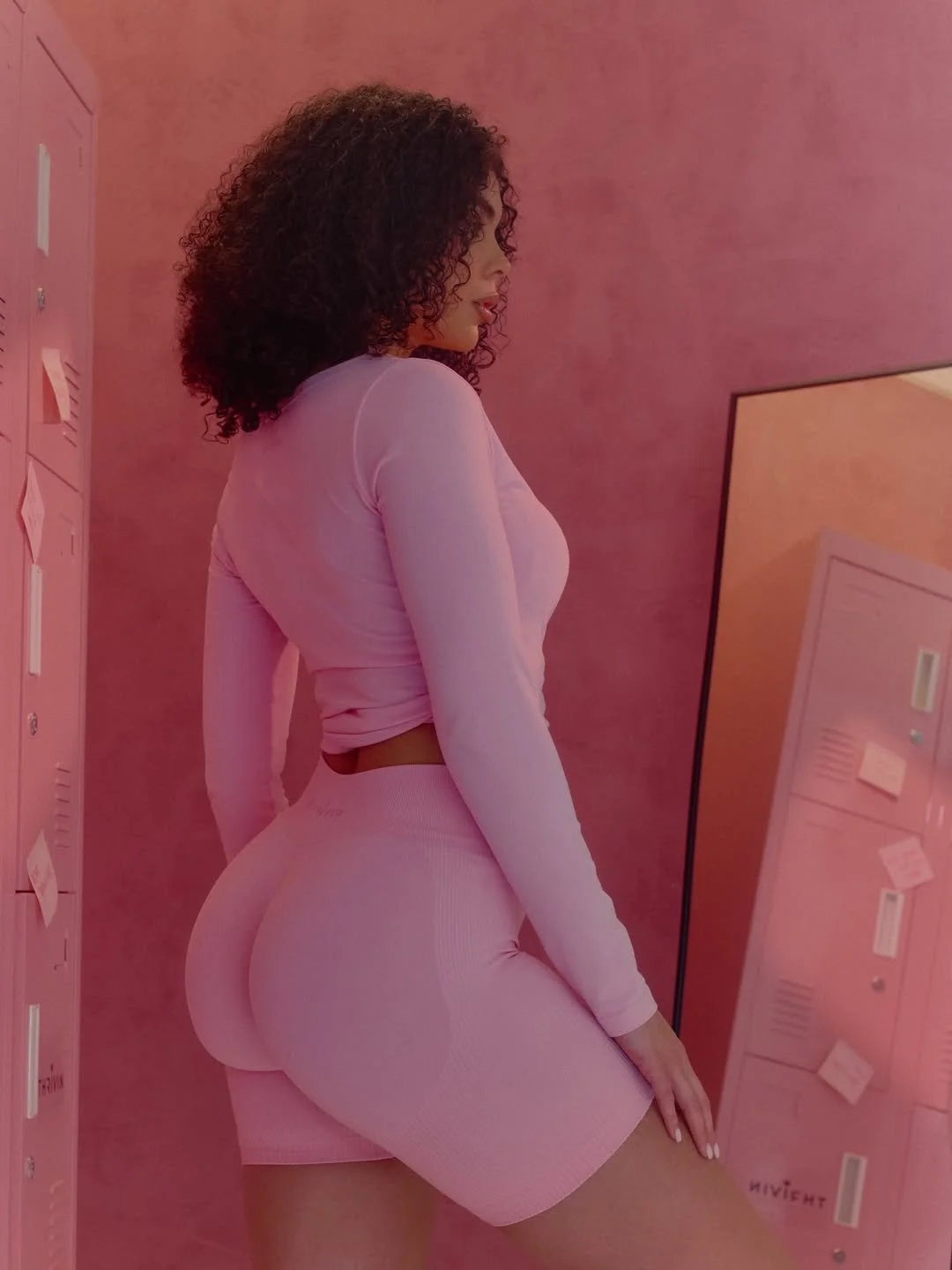 Thrivin Valentines 💘@thrivingymwear TeamModels @lottiehutton @thatoalexandra @bepfit_ @mollymay (6).jpg