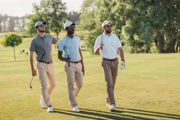 This golf gambling game is for three players (and risk-takers) only