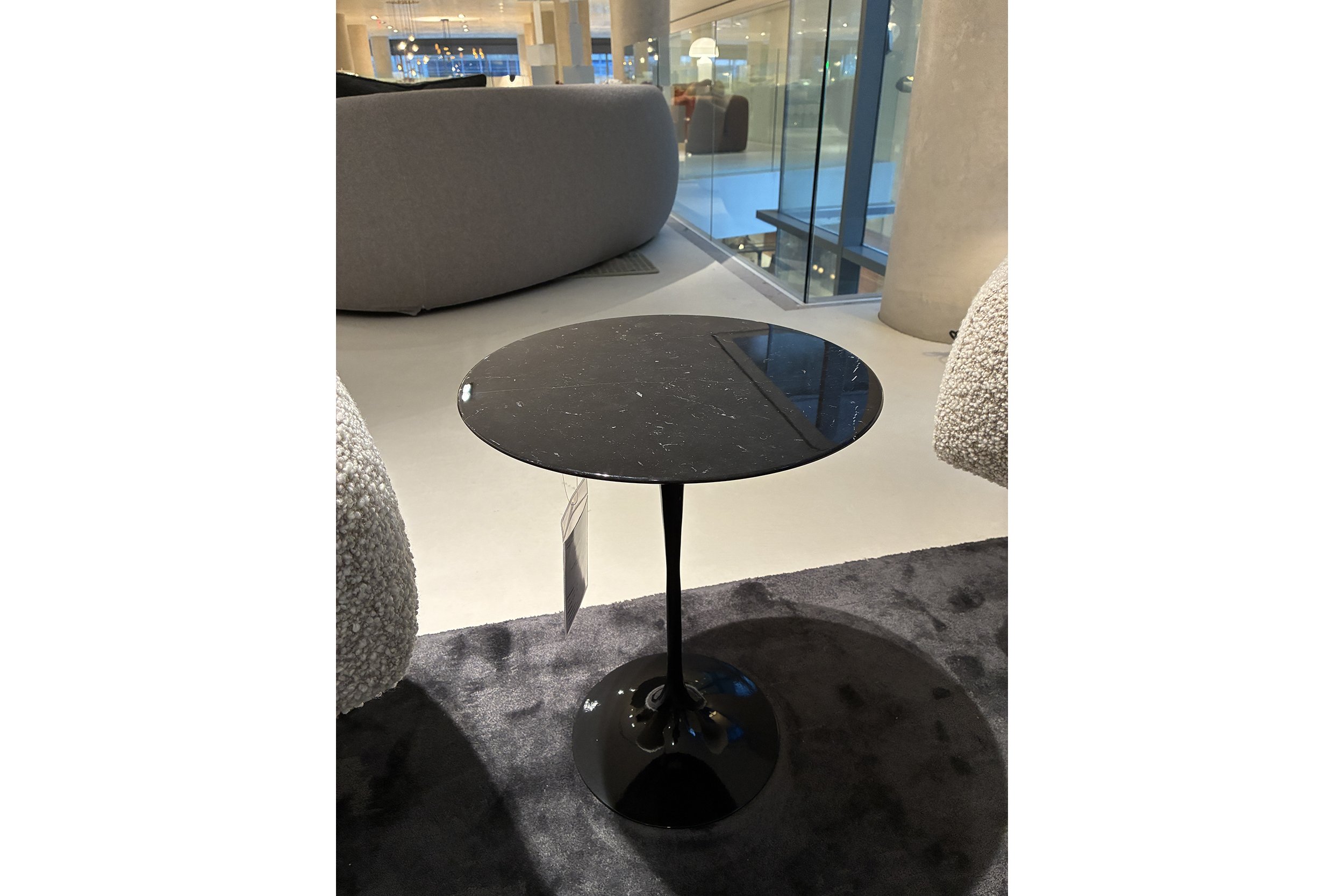 SAARINEN SIDE TABLE BY KNOLL