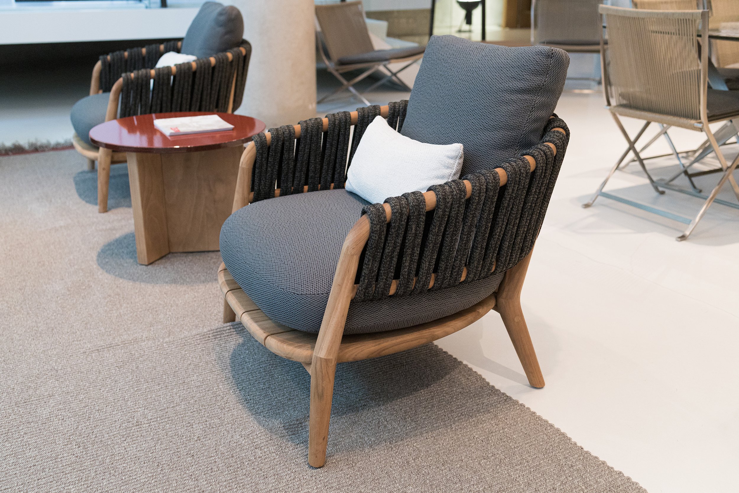 VENICE OUTDOOR LOUNGE CHAIR BY TALENTI