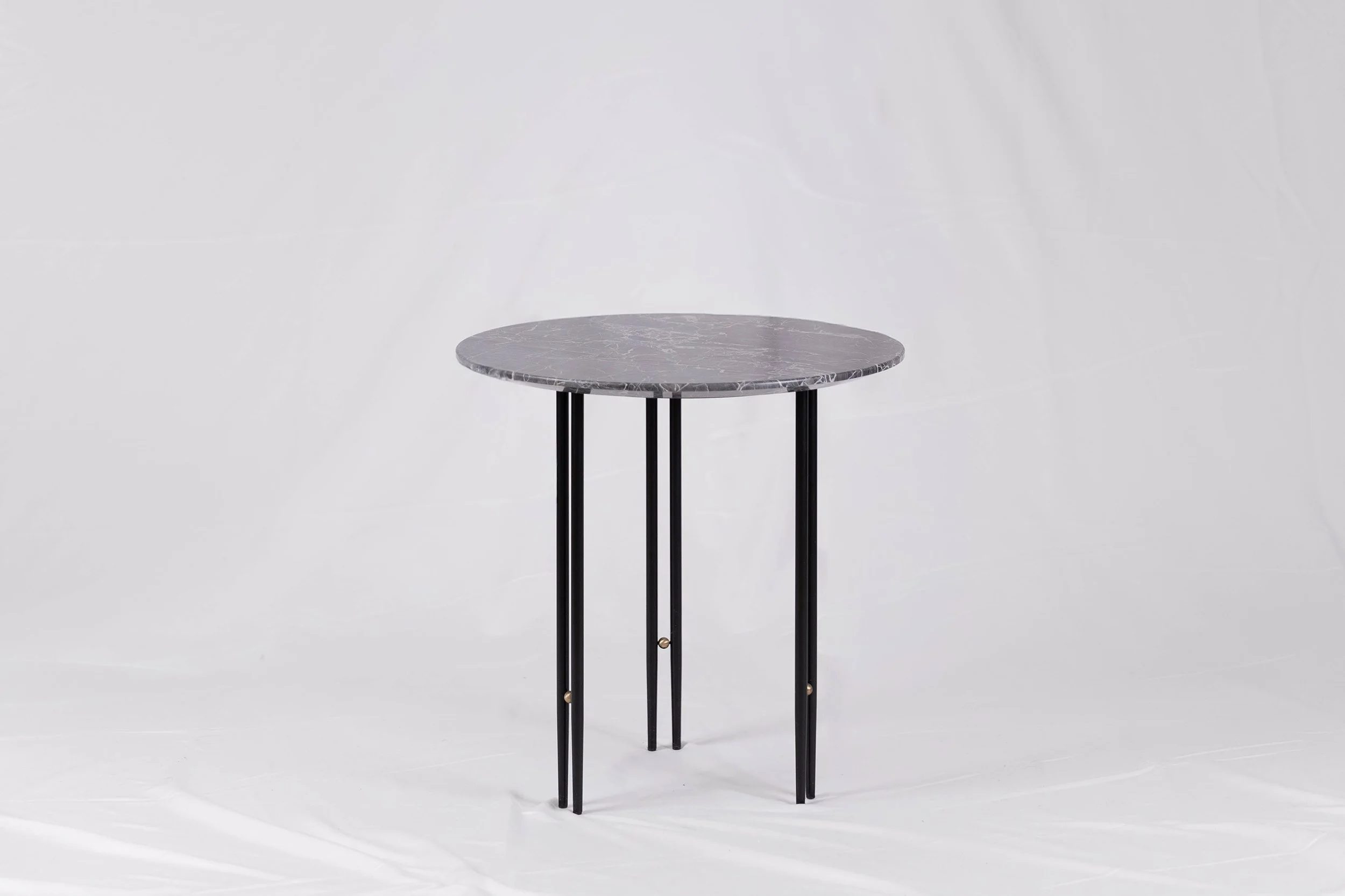IOI SIDE TABLE BY GUBI