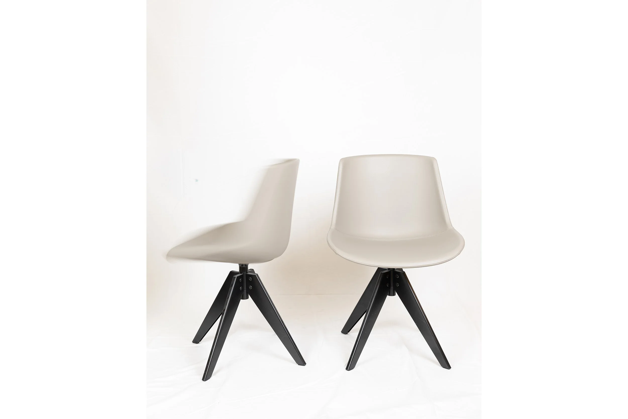 FLOW SWIVEL DINING CHAIR BY MDF ITALIA