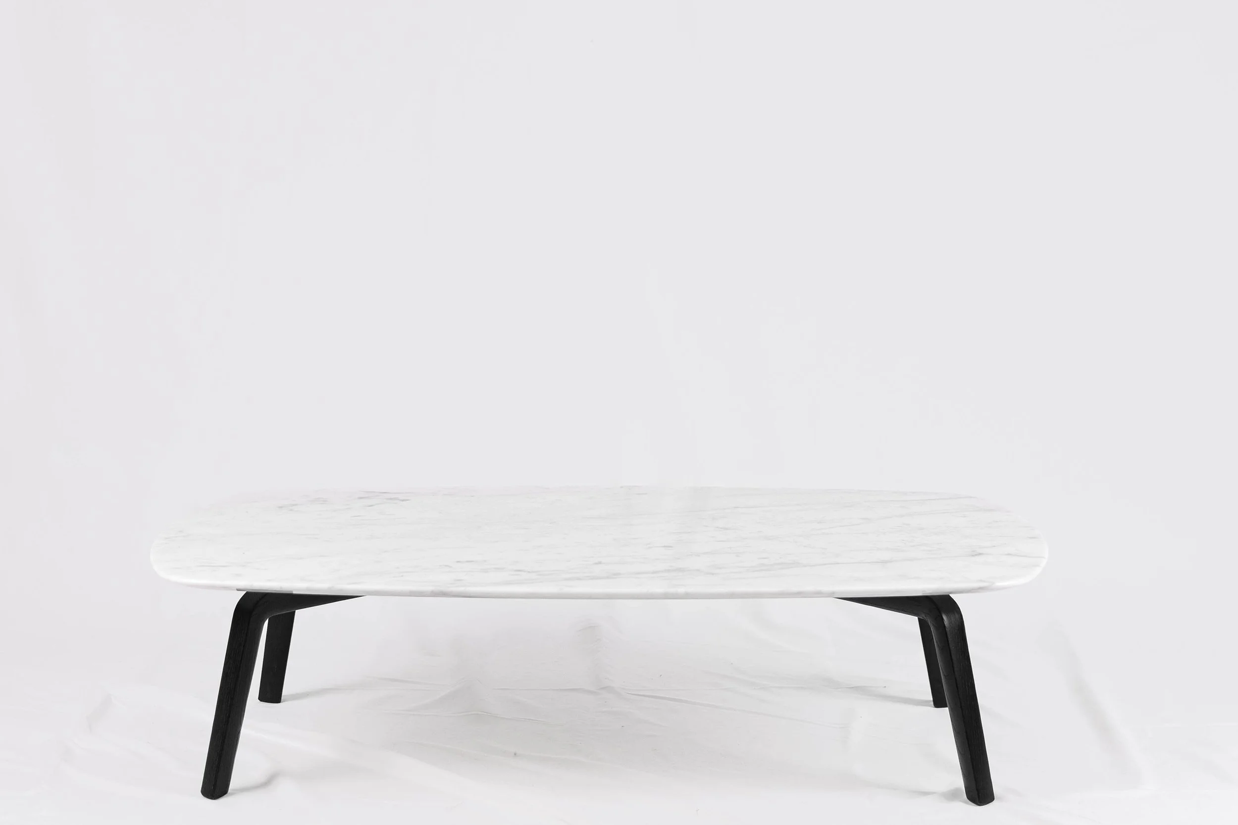 FIORILE COFFEE TABLE BY POLTRONA FRAU