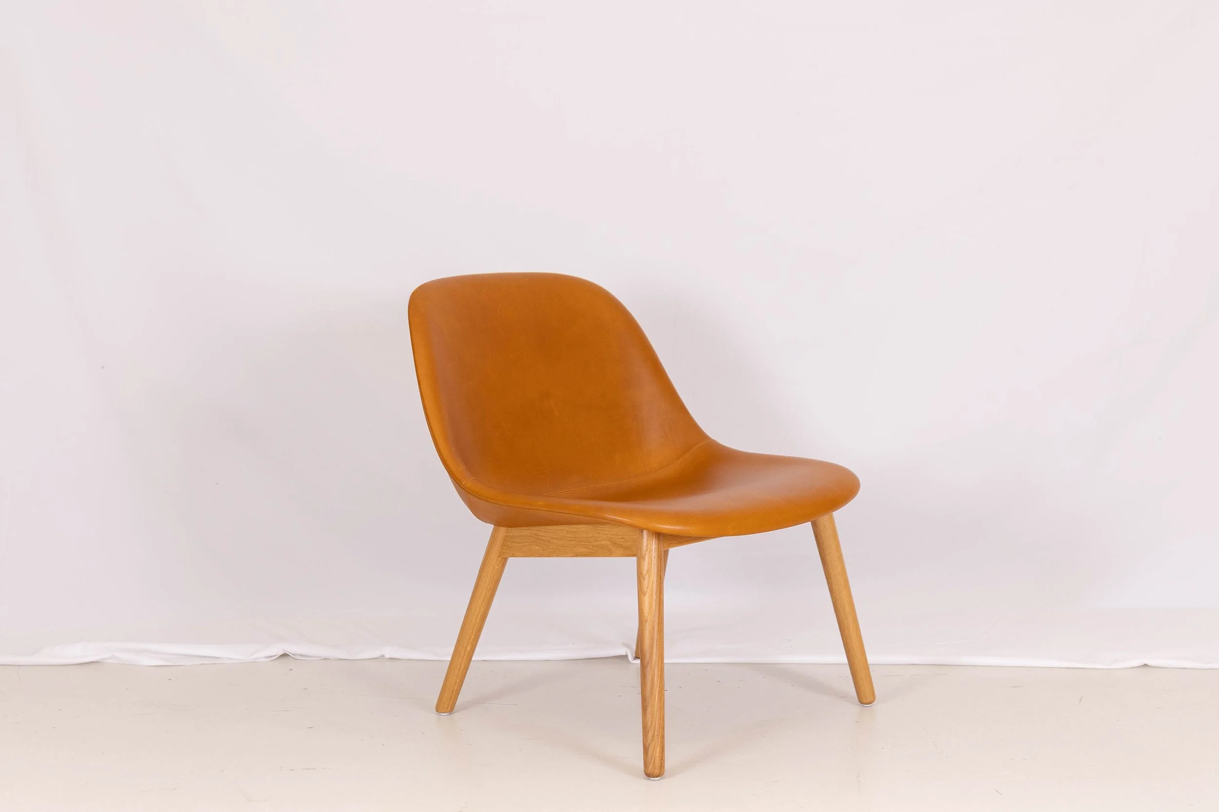FIBER LOUNGE CHAIR BY MUUTO