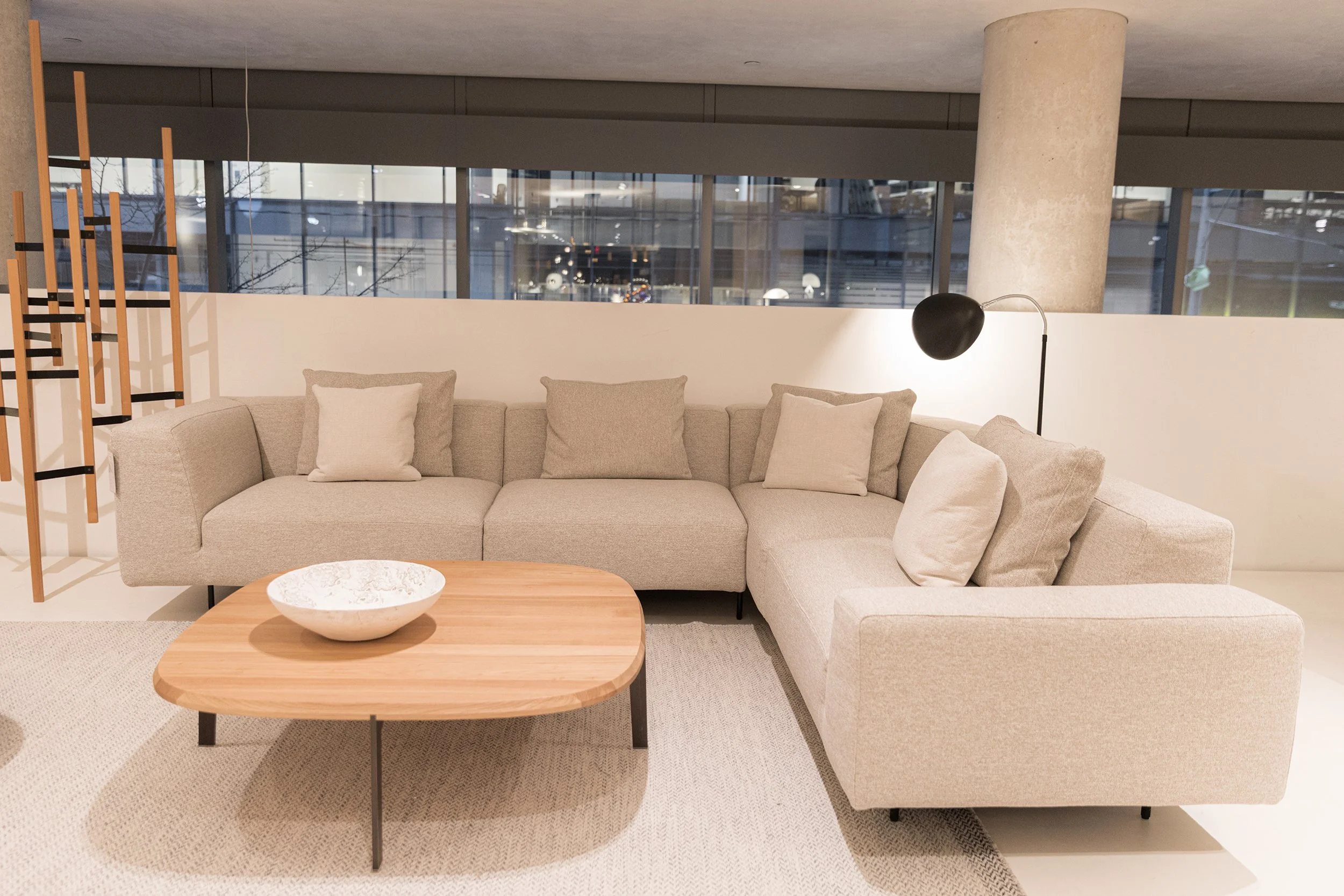 ENDLESS SECTIONAL BY BENSEN